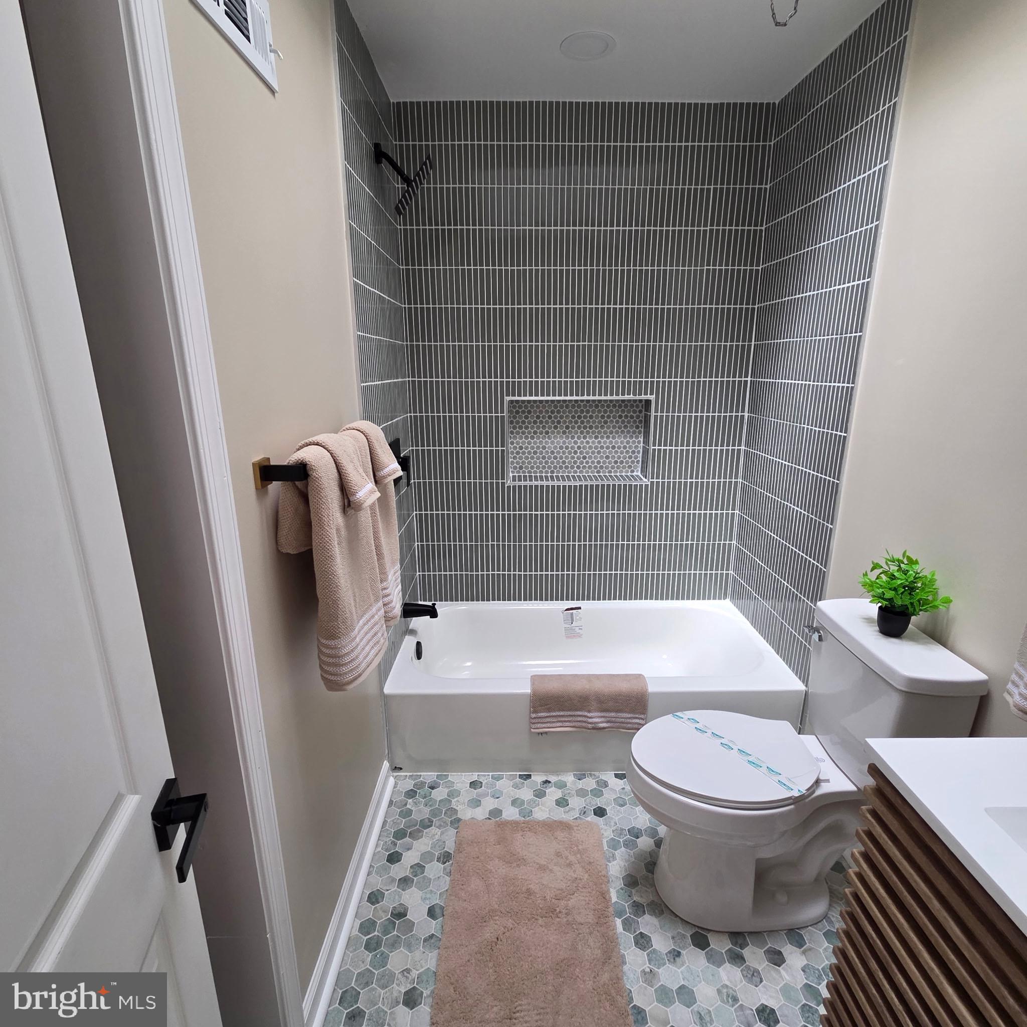 WEST PHILADELPHIA - Residential