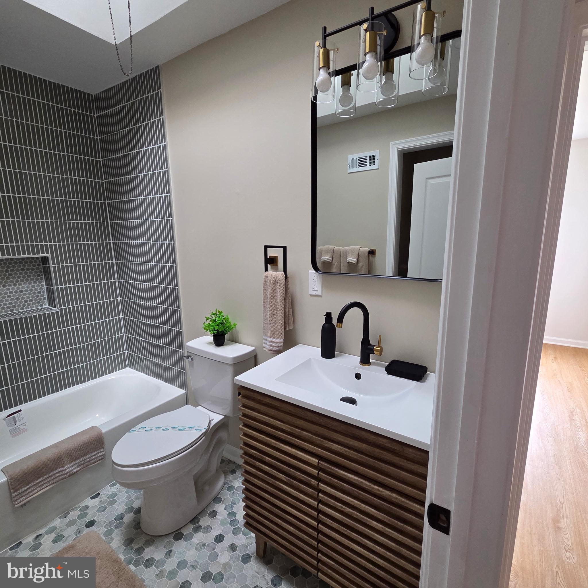 WEST PHILADELPHIA - Residential