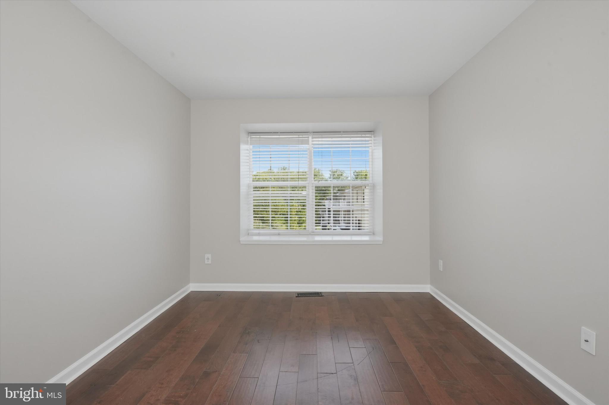 GREENE AT TWIN LAKES - Residential