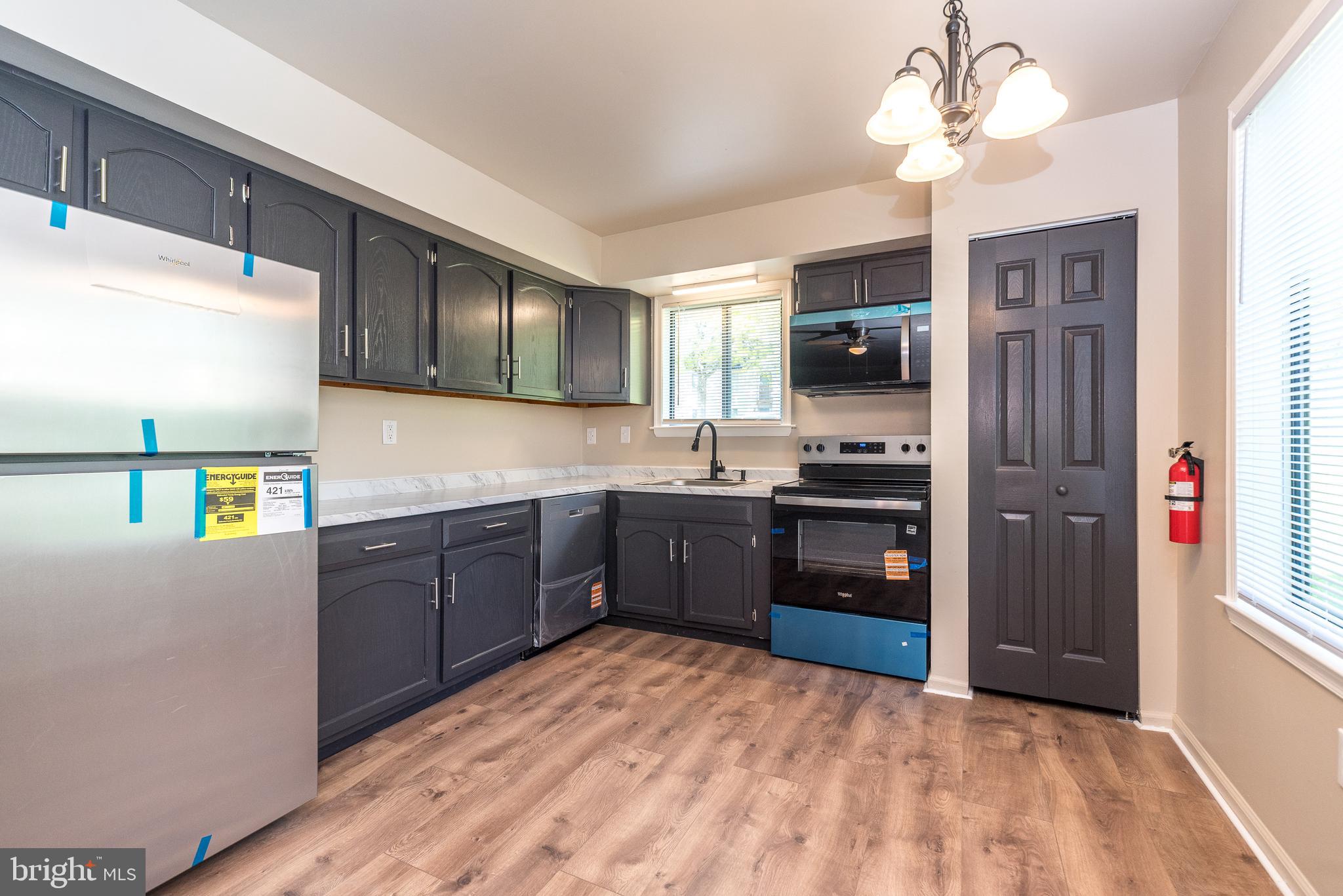 HICKORY RIDGE - Residential