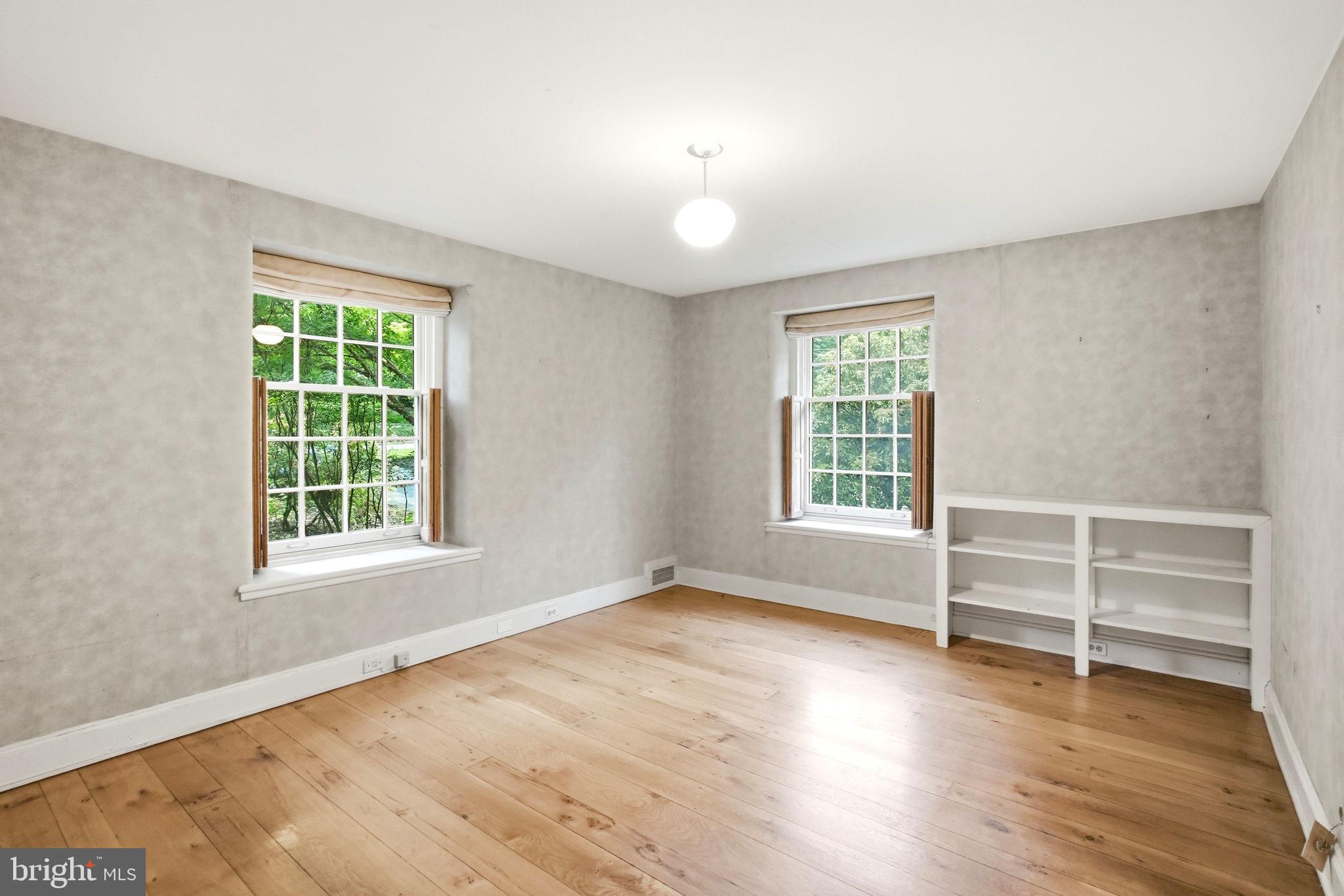 SWARTHMORE - Residential