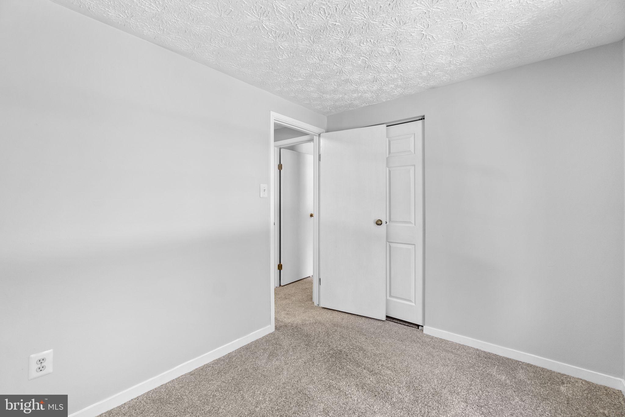 WORTHINGTON - Residential