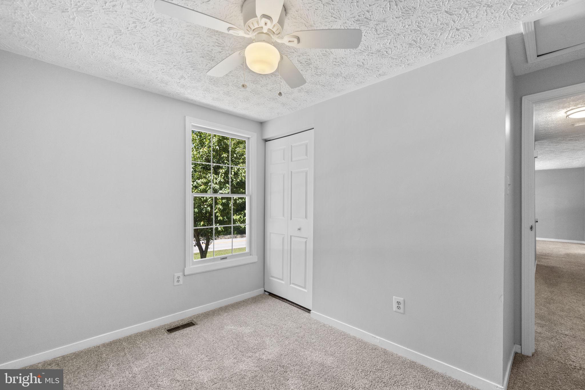 WORTHINGTON - Residential