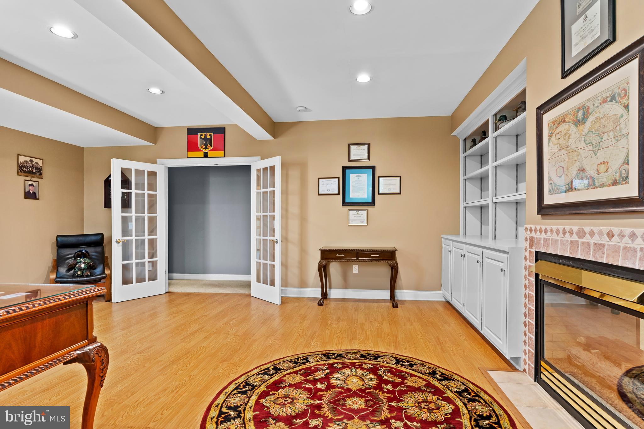WHITE ROCK ACRES - Residential