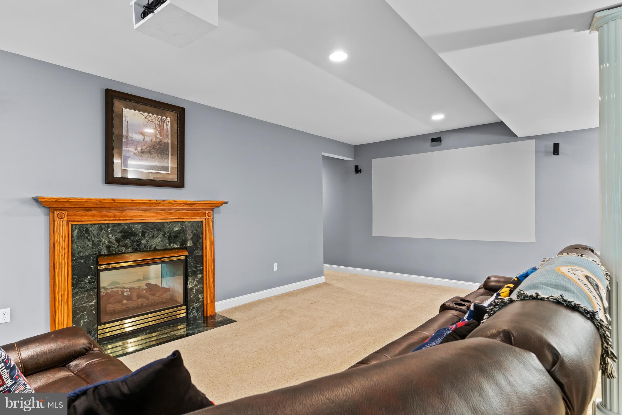 WHITE ROCK ACRES - Residential