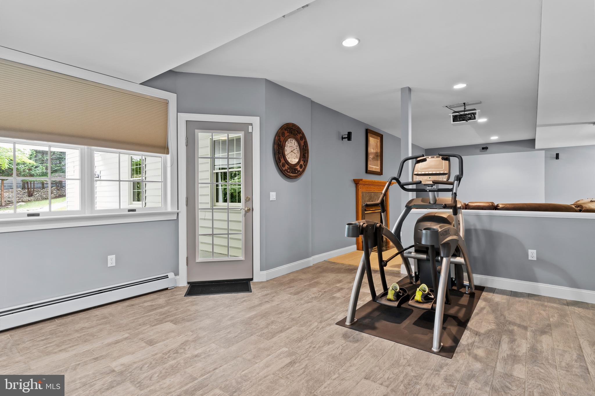WHITE ROCK ACRES - Residential
