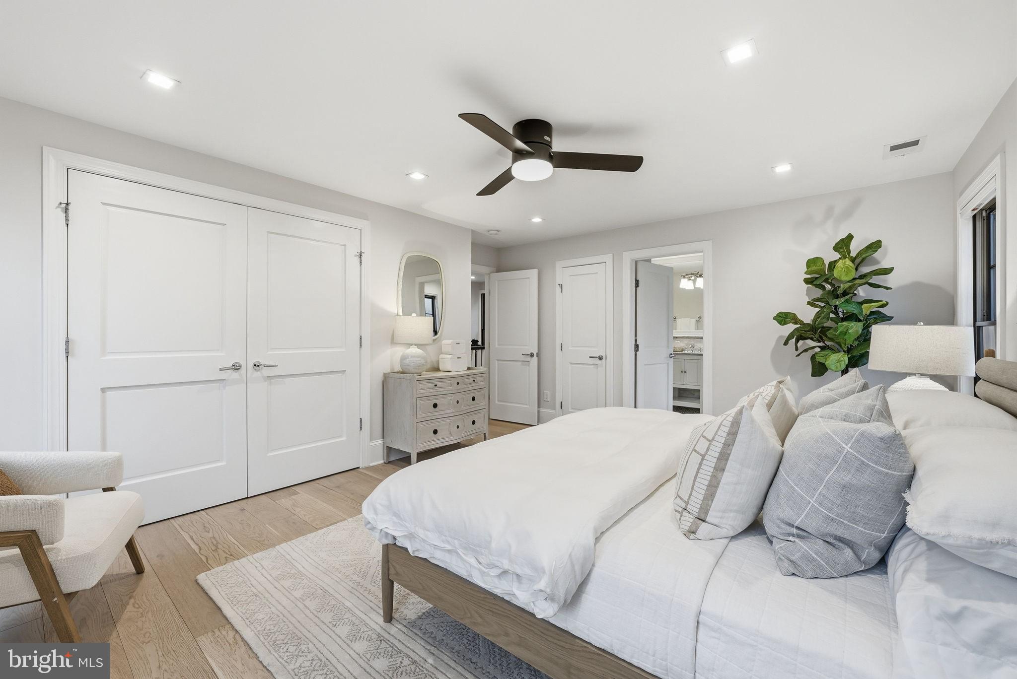 LEEWAY GARDENS - Residential