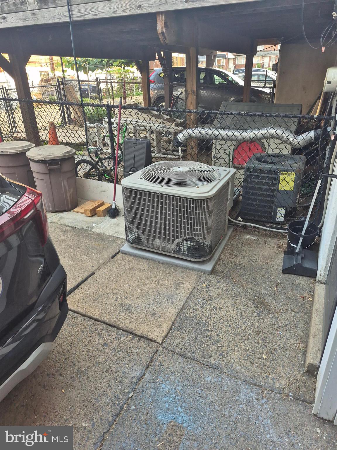 PHILADELPHIA (NORTHEAST) - Residential