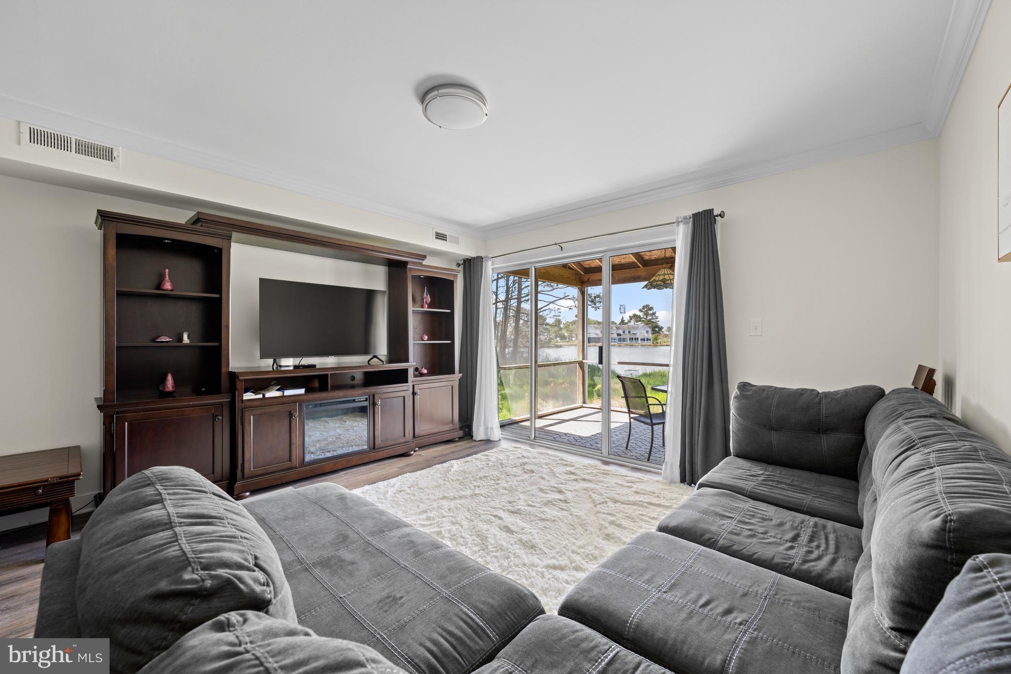MALLARD LAKES - Residential
