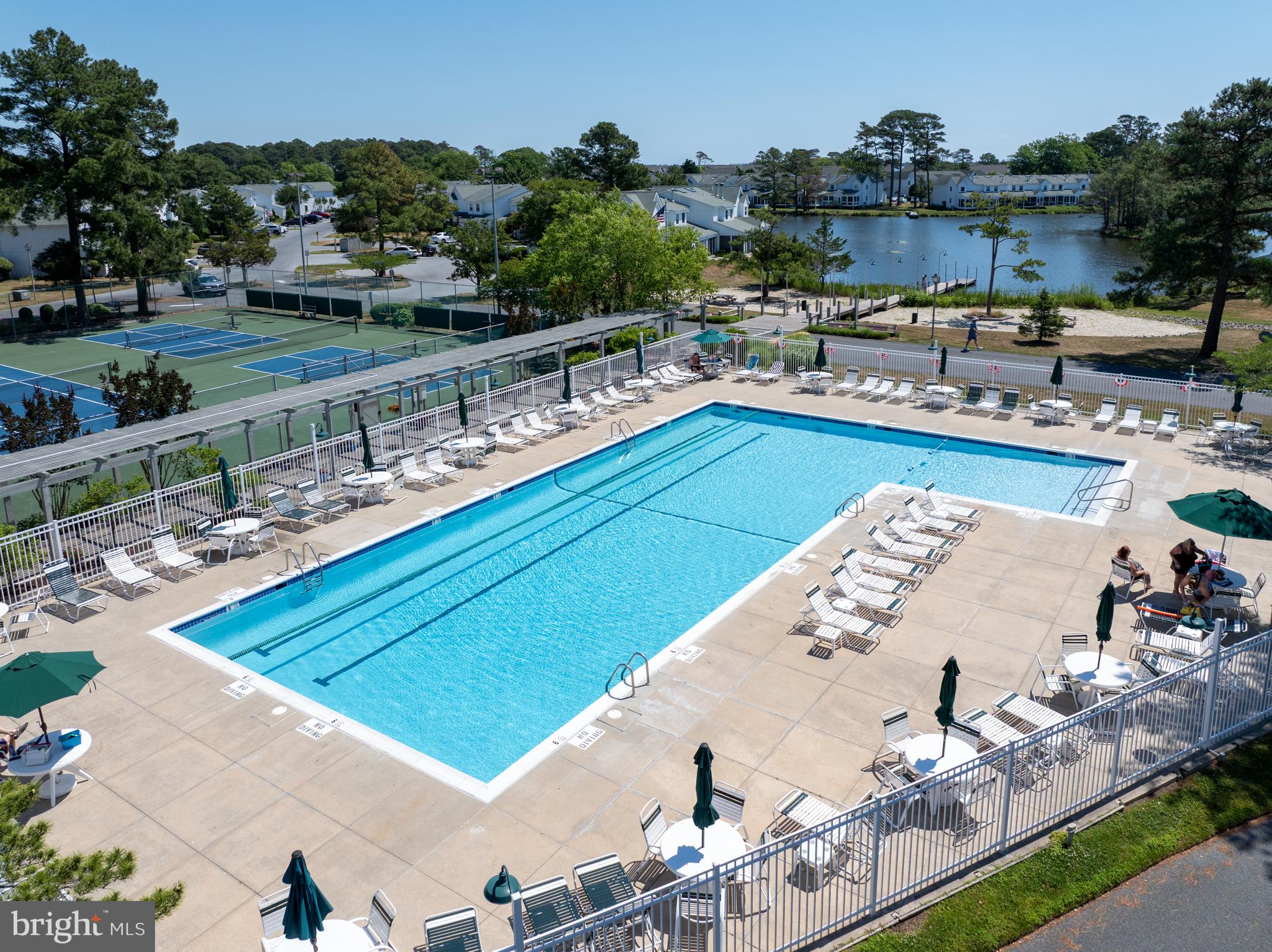 MALLARD LAKES - Residential