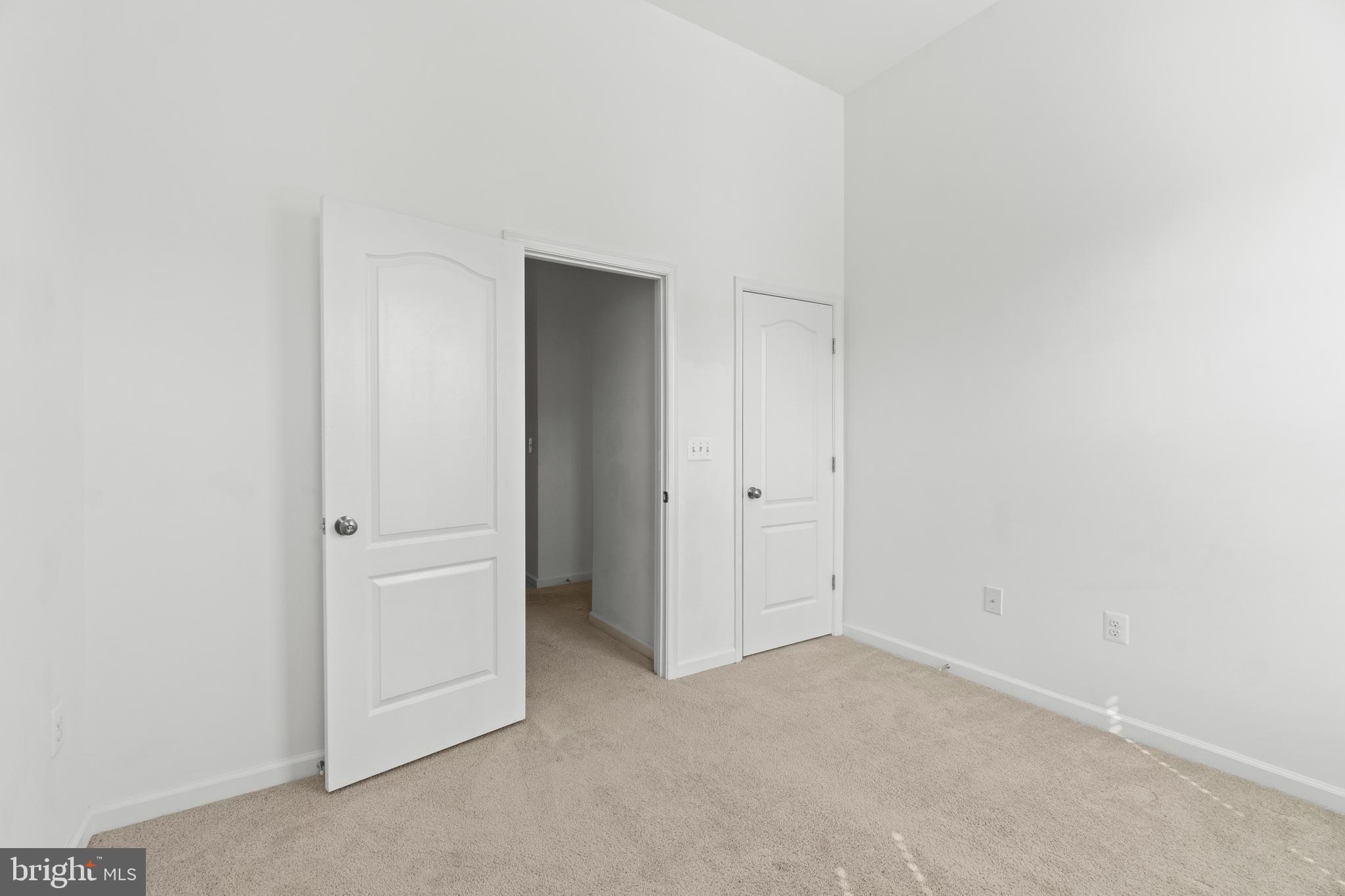 COLONIAL FORGE - Residential Lease
