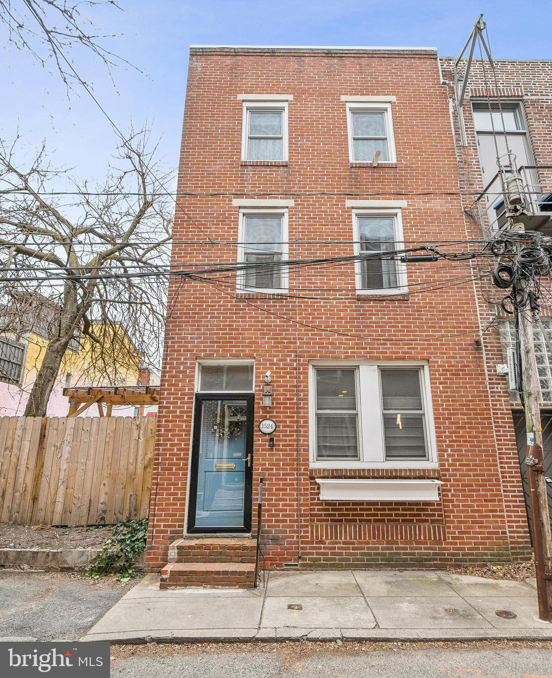 AVENUE OF THE ARTS - Residential
