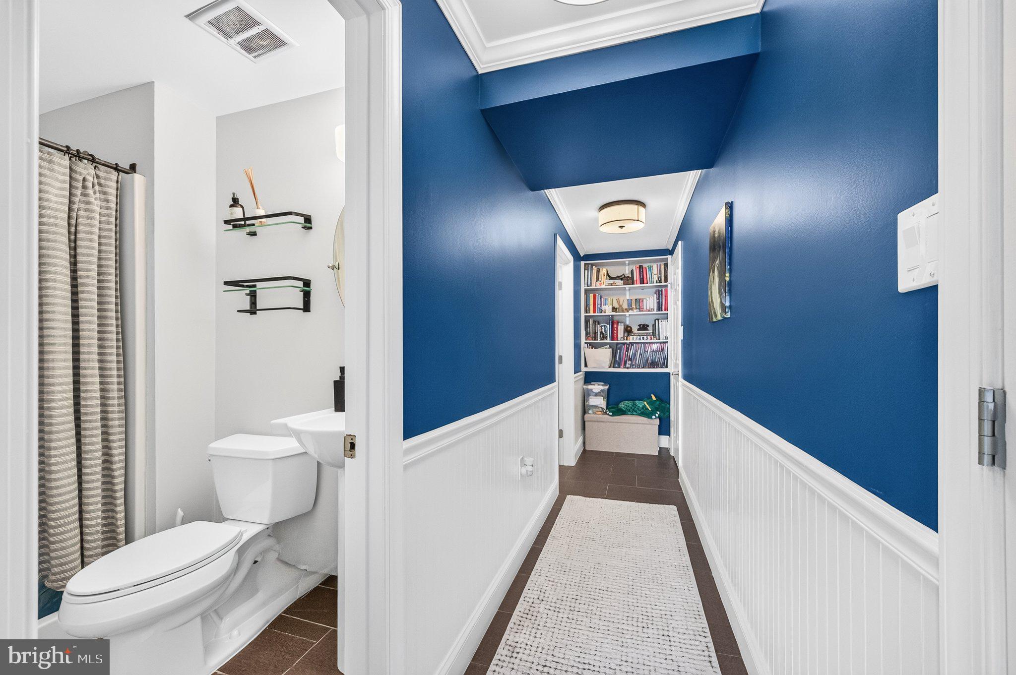 DUNN LORING VILLAGE - Residential