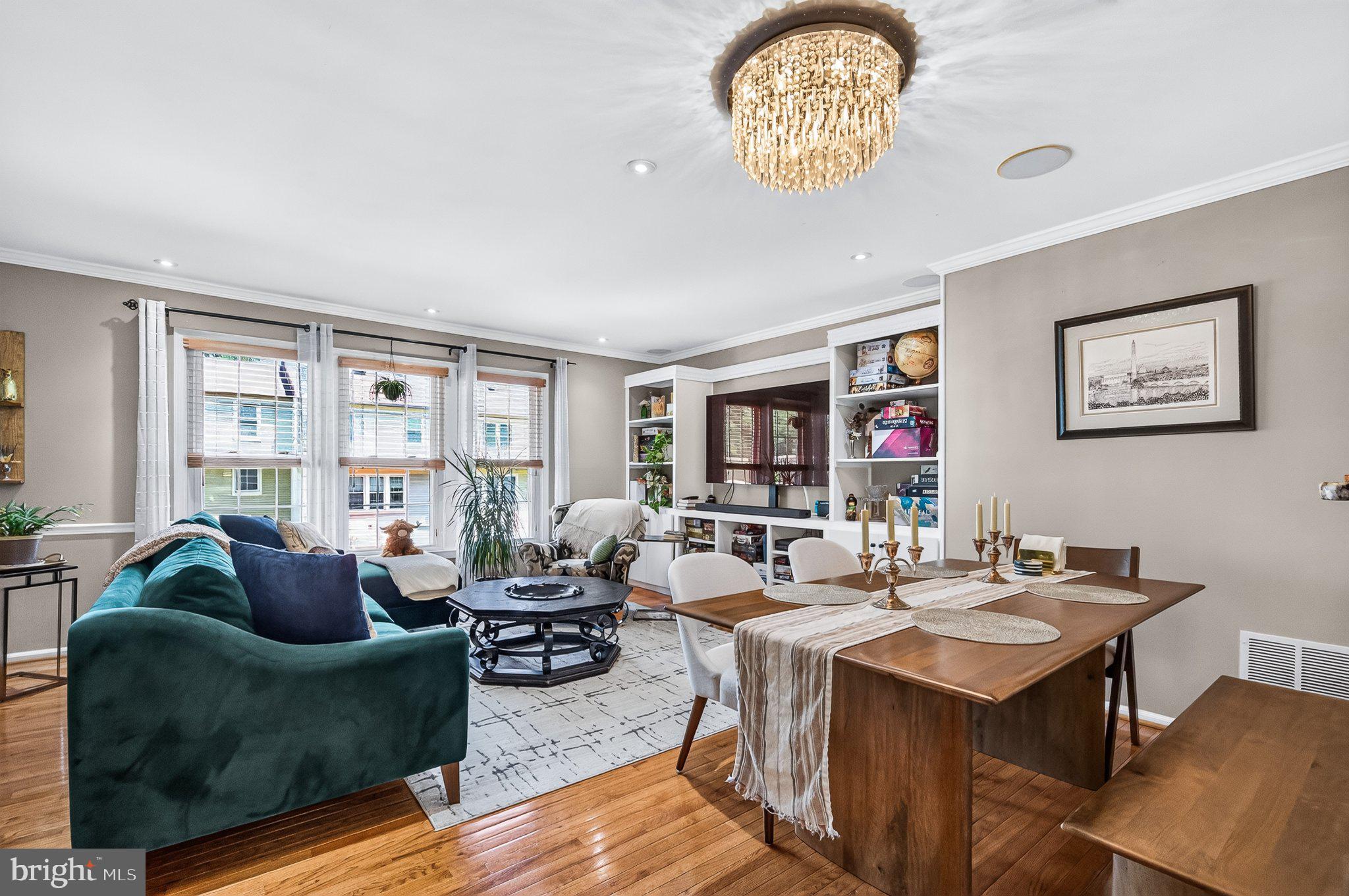 DUNN LORING VILLAGE - Residential