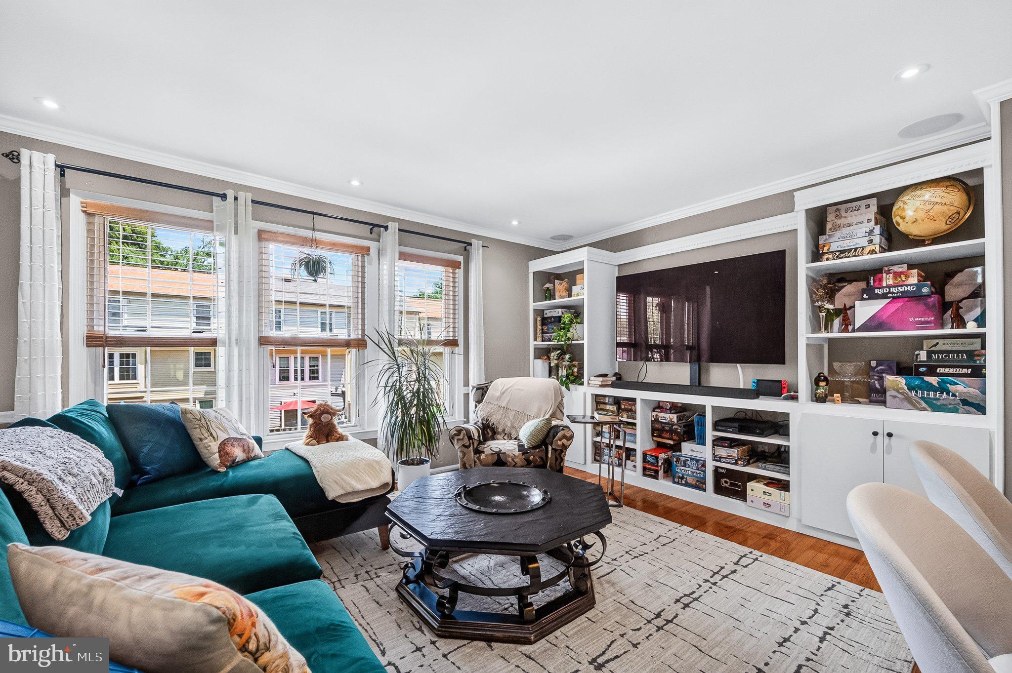 DUNN LORING VILLAGE - Residential