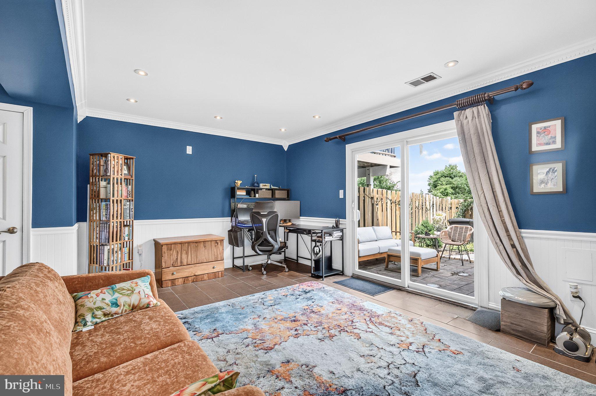 DUNN LORING VILLAGE - Residential
