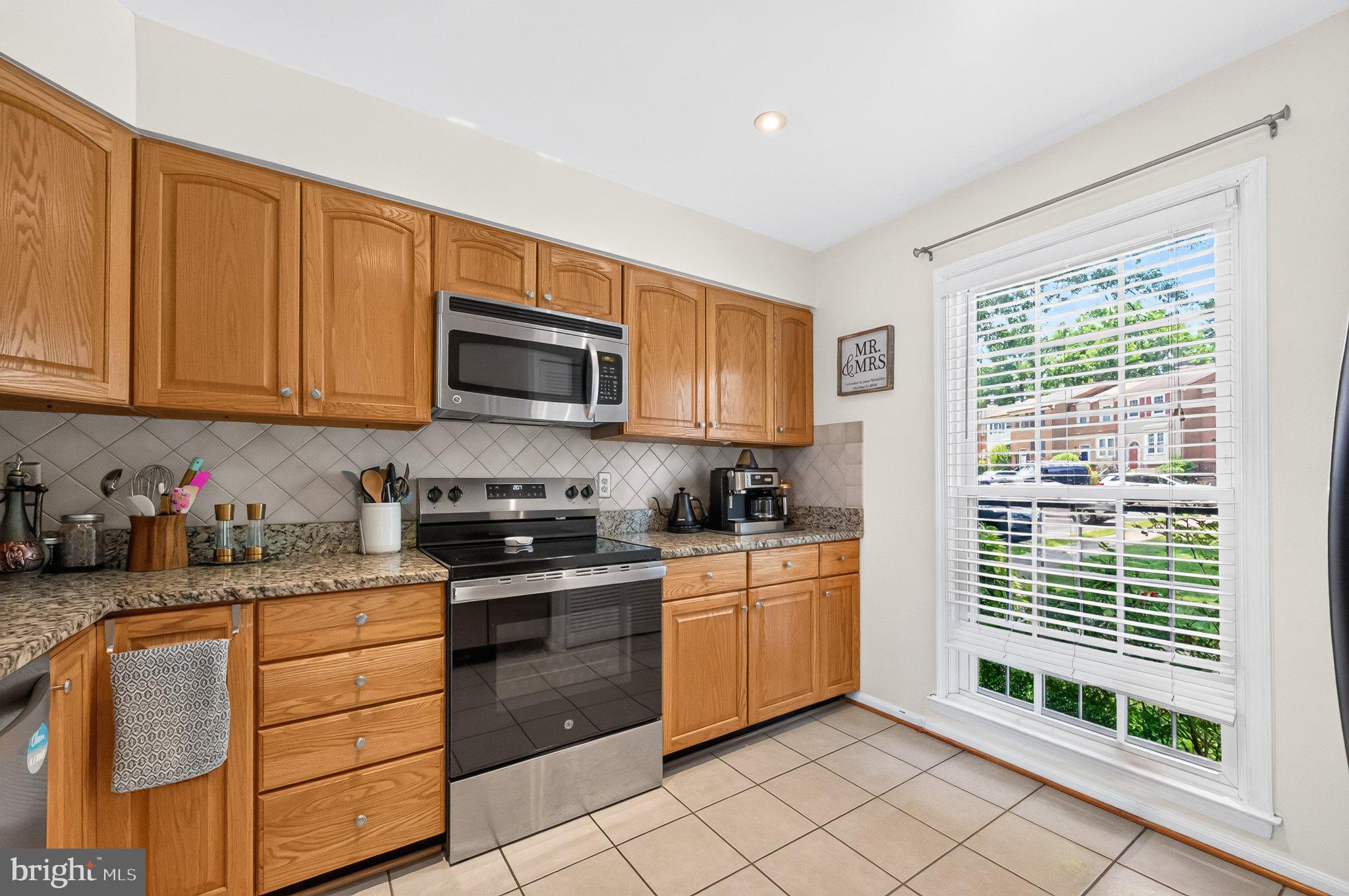 DUNN LORING VILLAGE - Residential