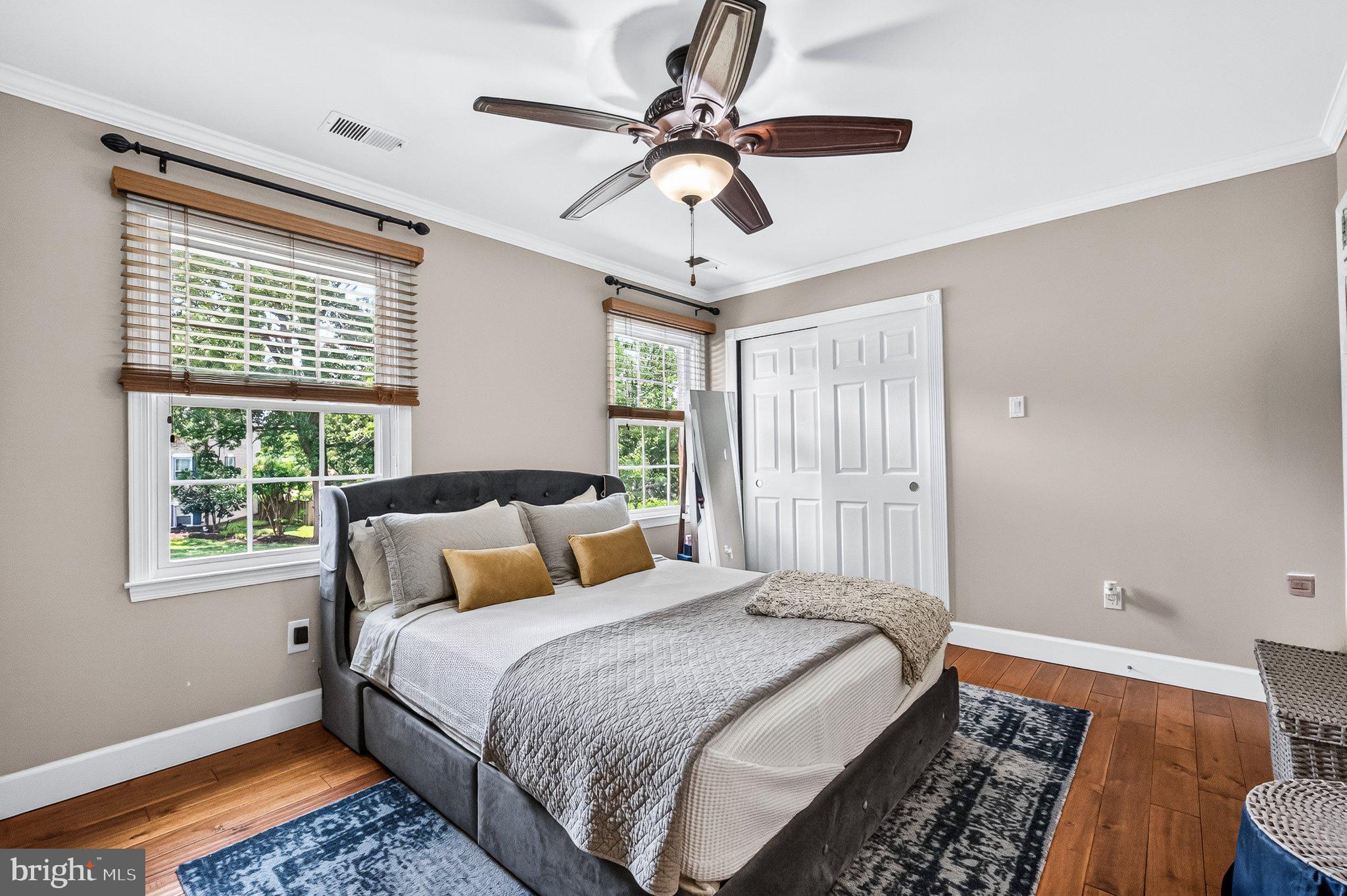 DUNN LORING VILLAGE - Residential
