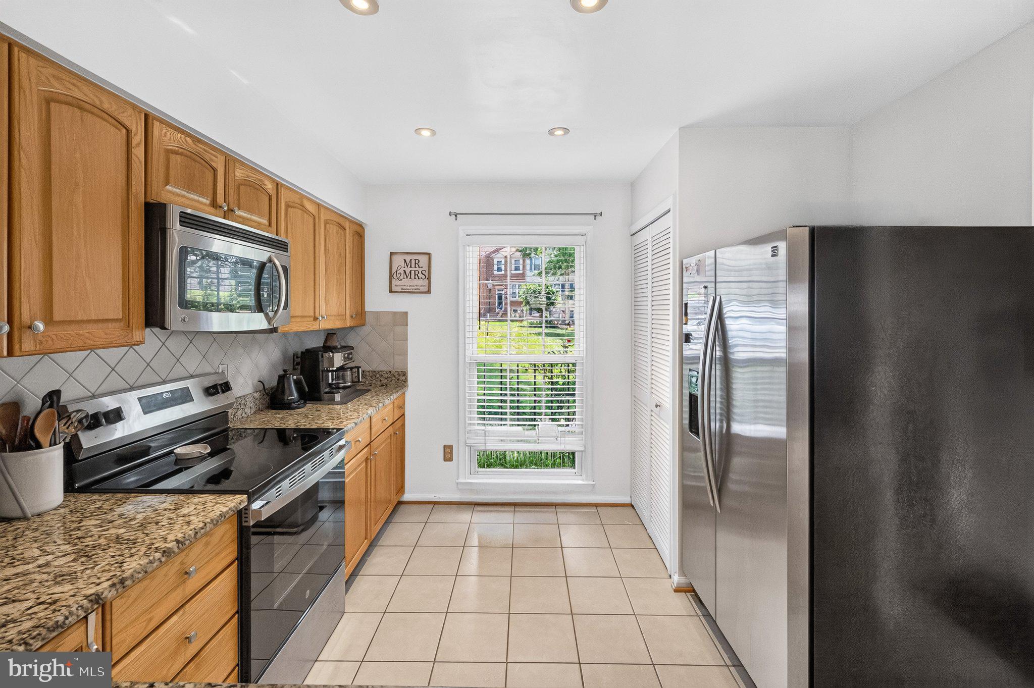 DUNN LORING VILLAGE - Residential