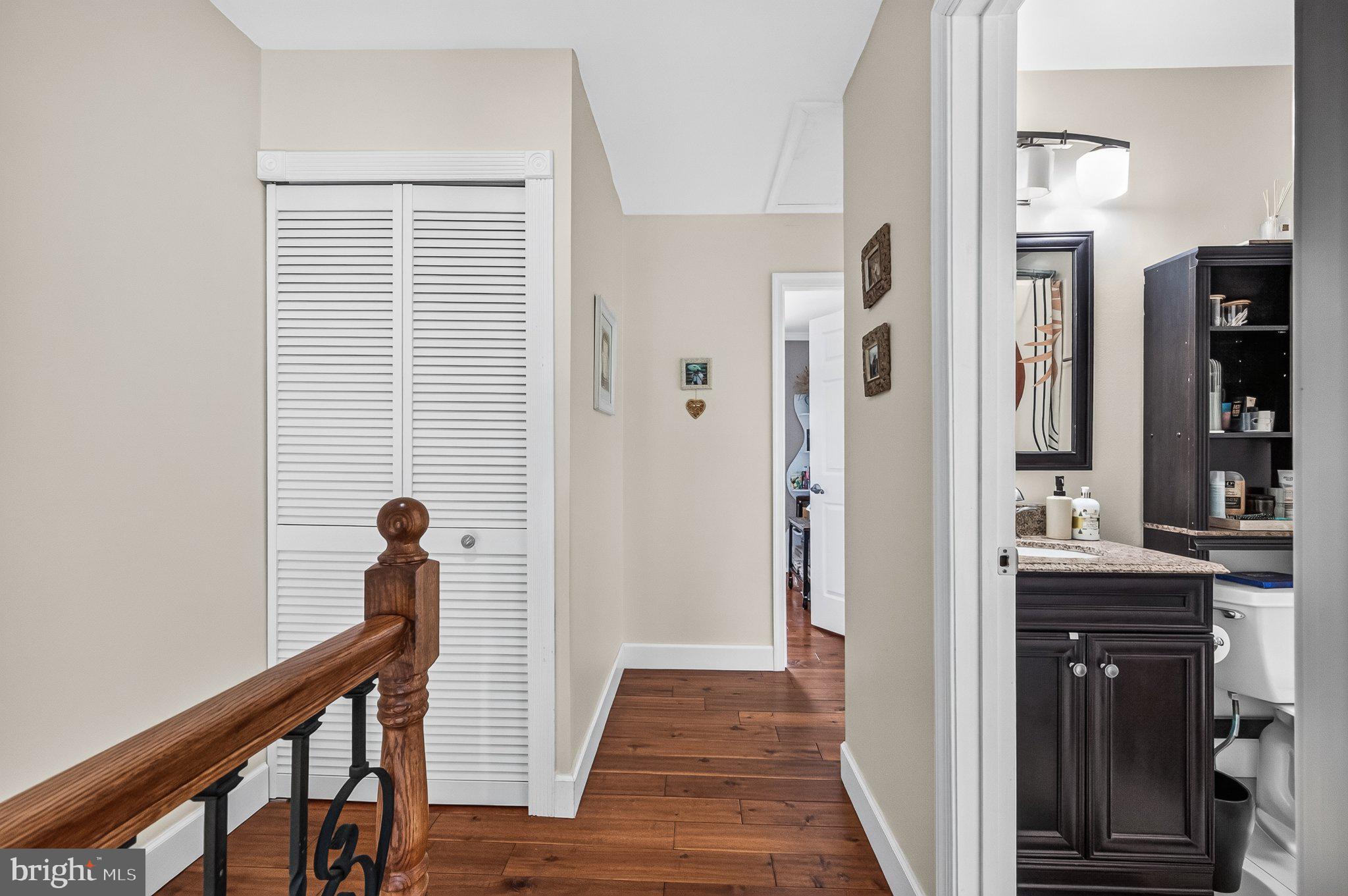 DUNN LORING VILLAGE - Residential