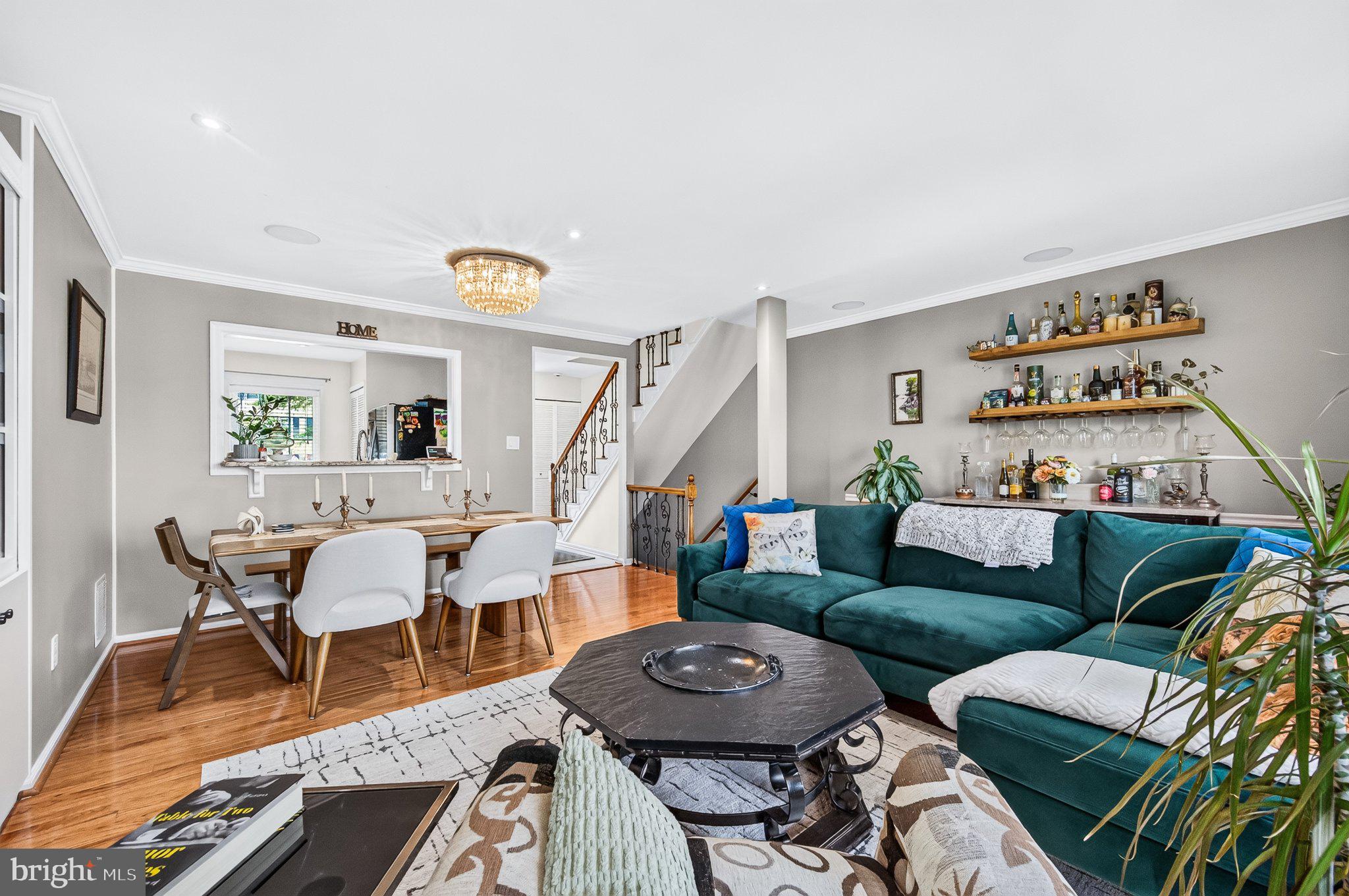 DUNN LORING VILLAGE - Residential