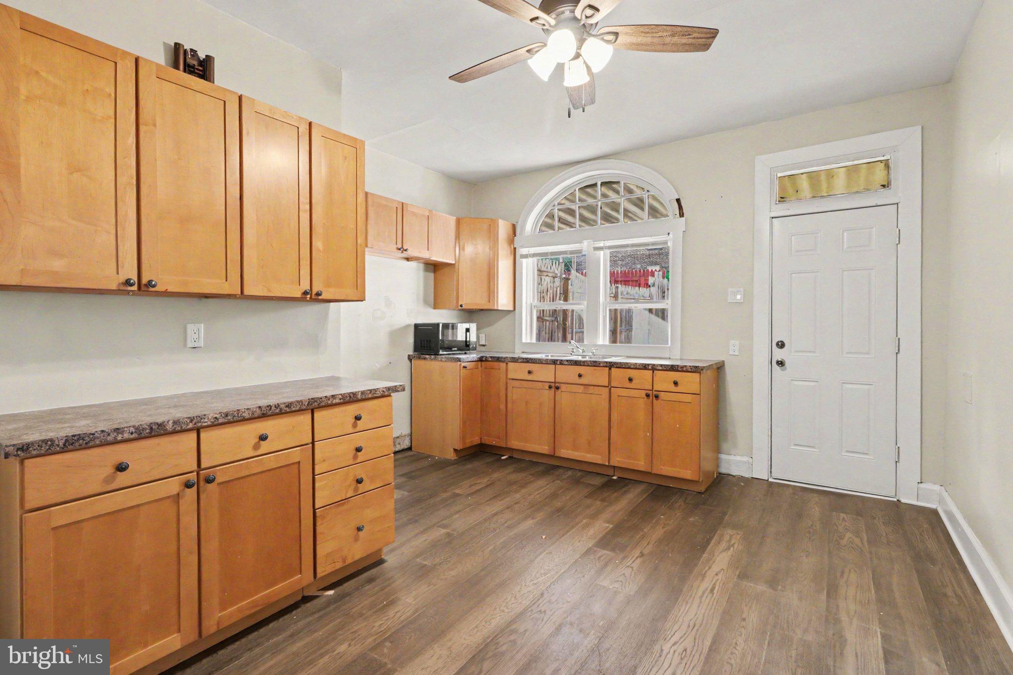 HARRISBURG CITY - Residential