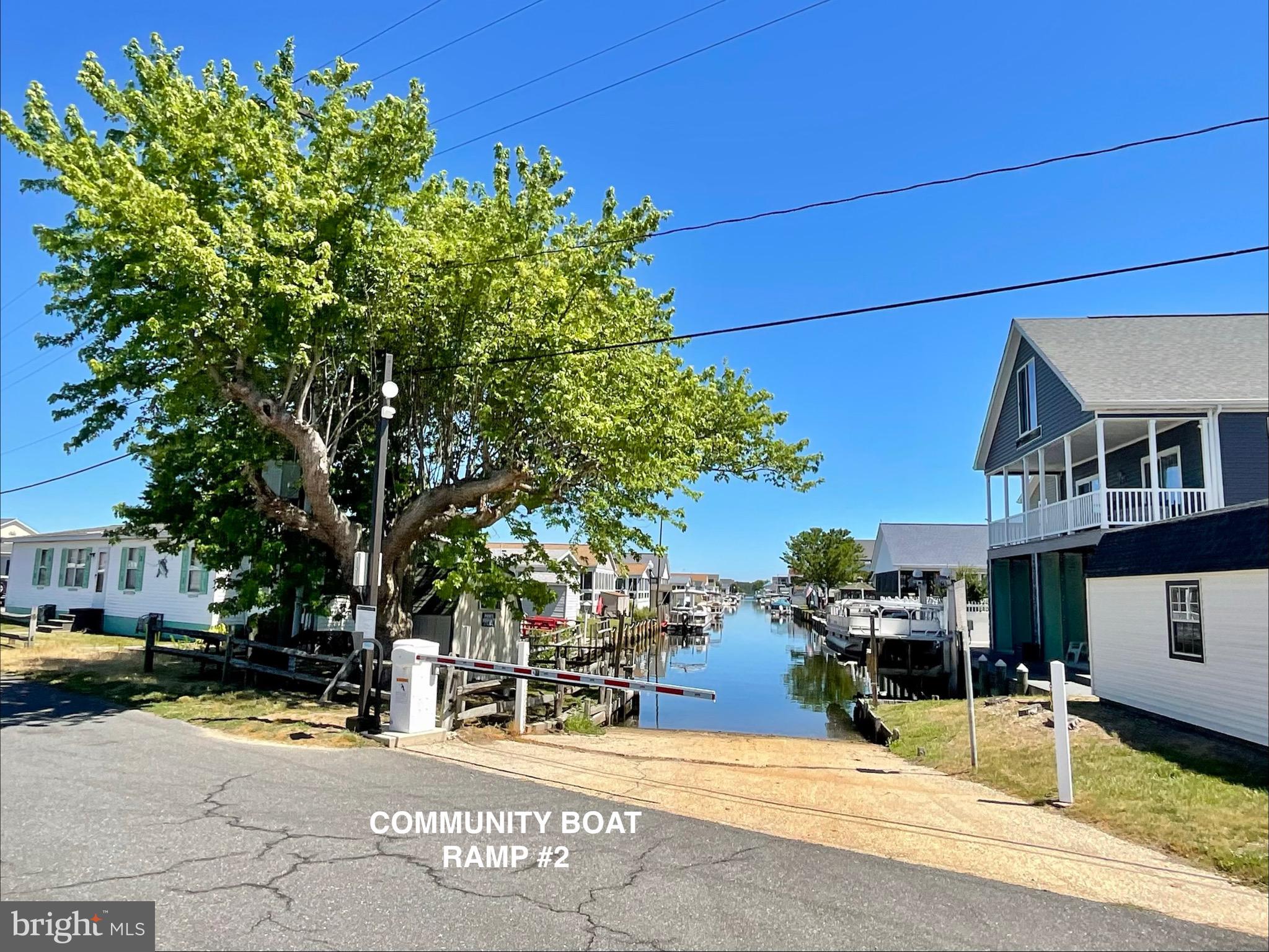 SWANN KEYS - Residential