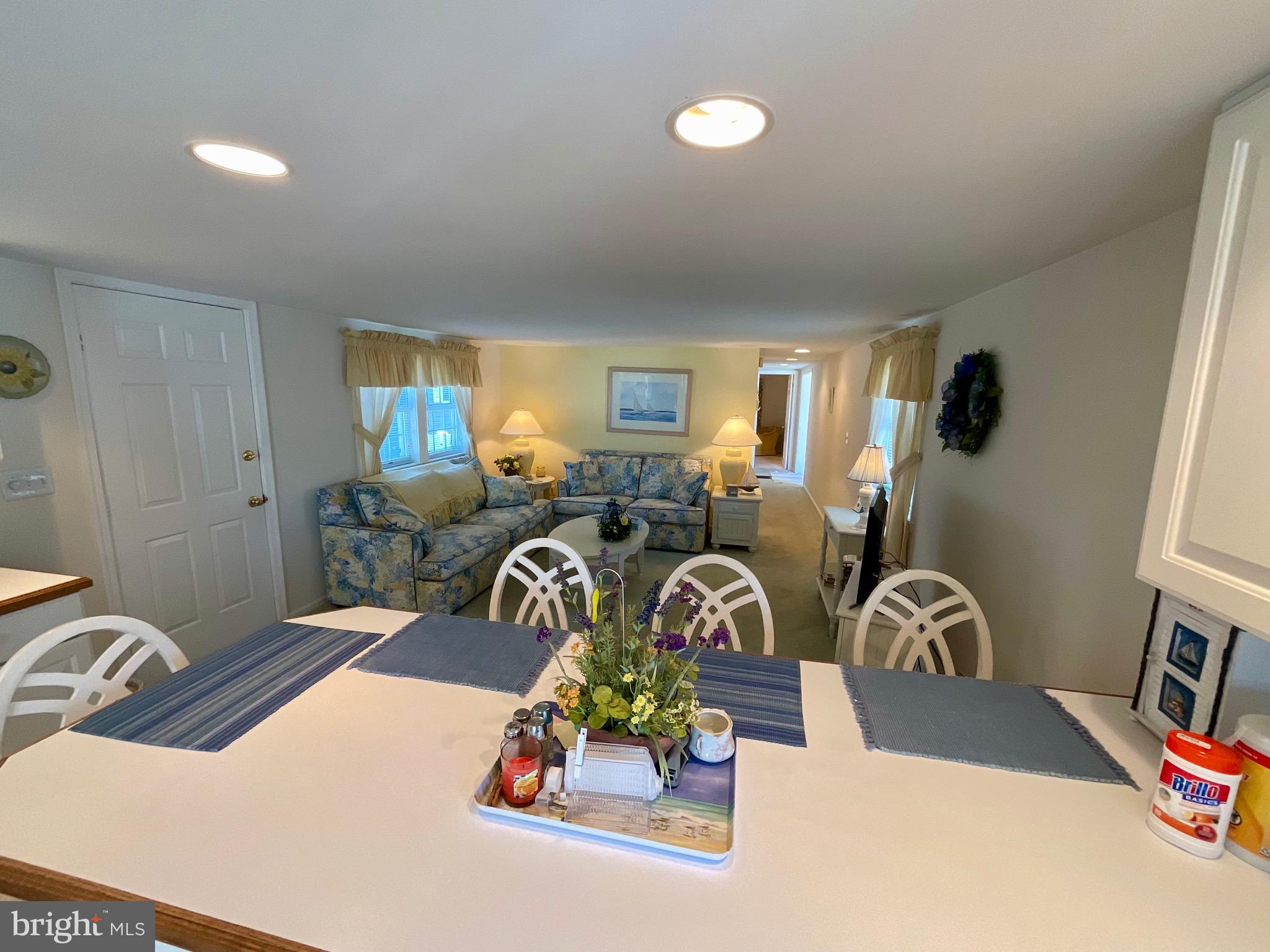 SWANN KEYS - Residential