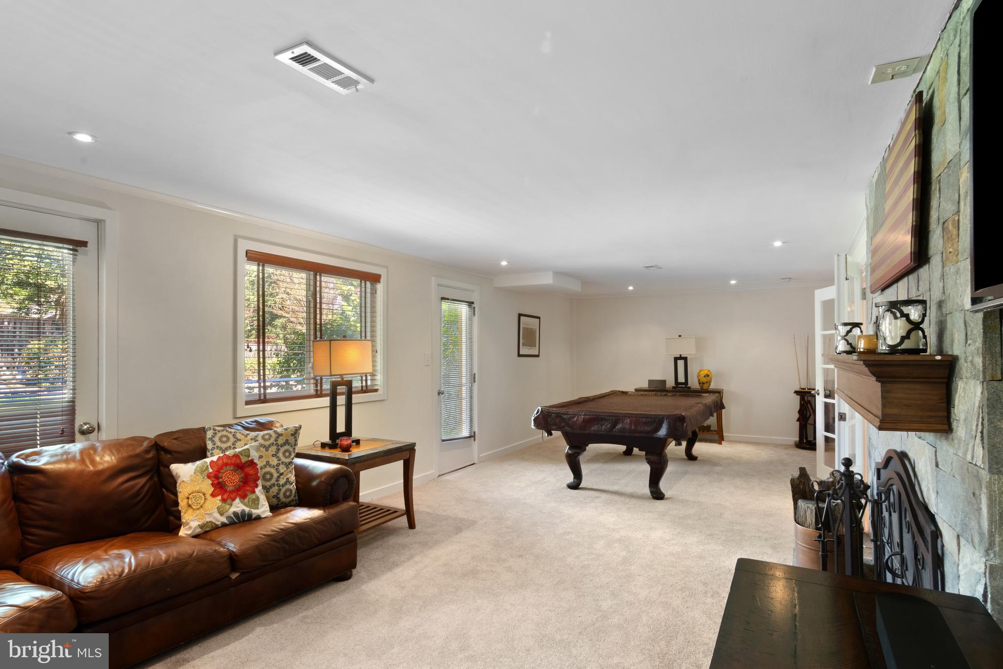 WESTGROVE - Residential Lease