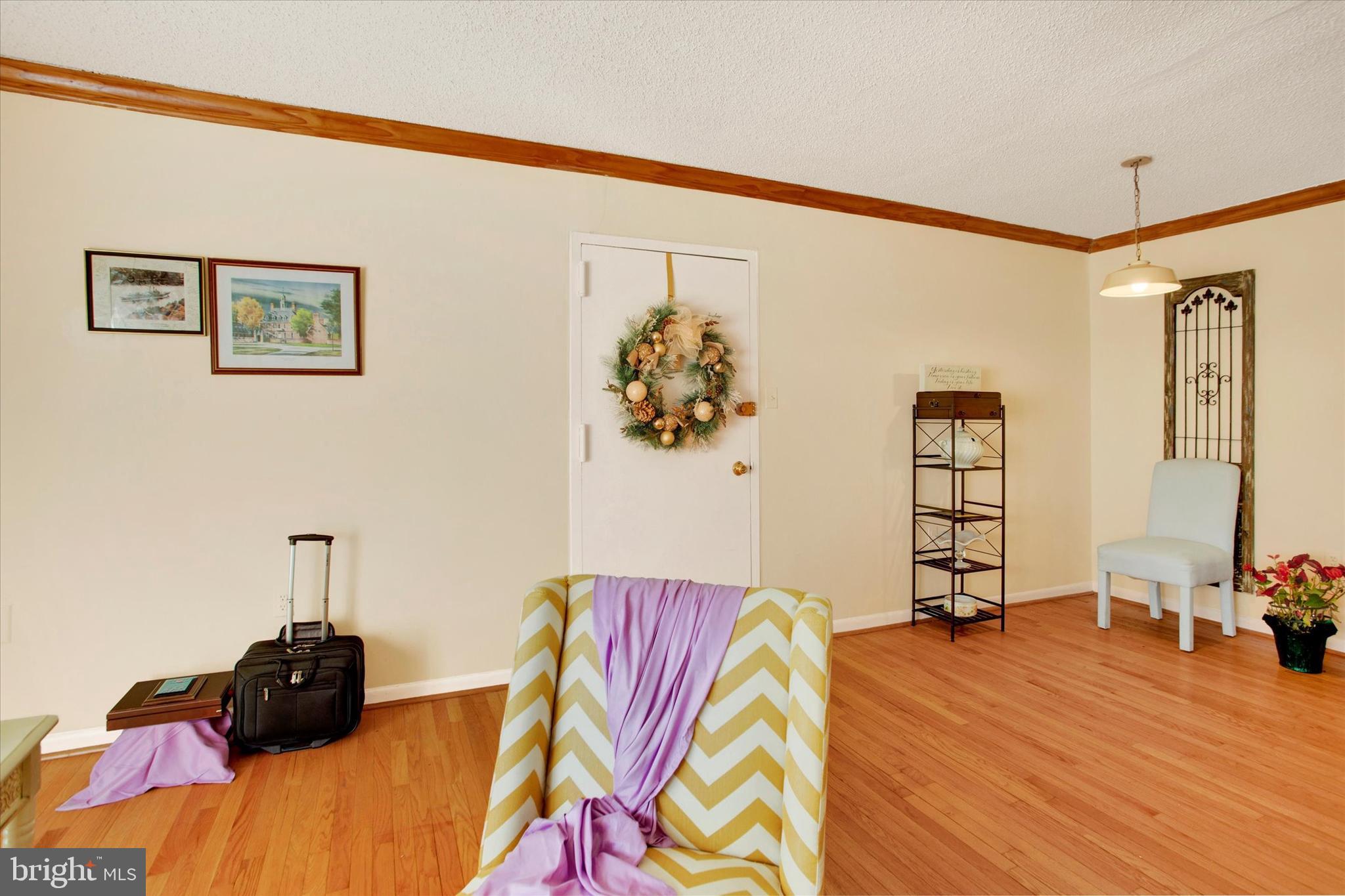 SWANN HILL CONDOMINIUMS - Residential
