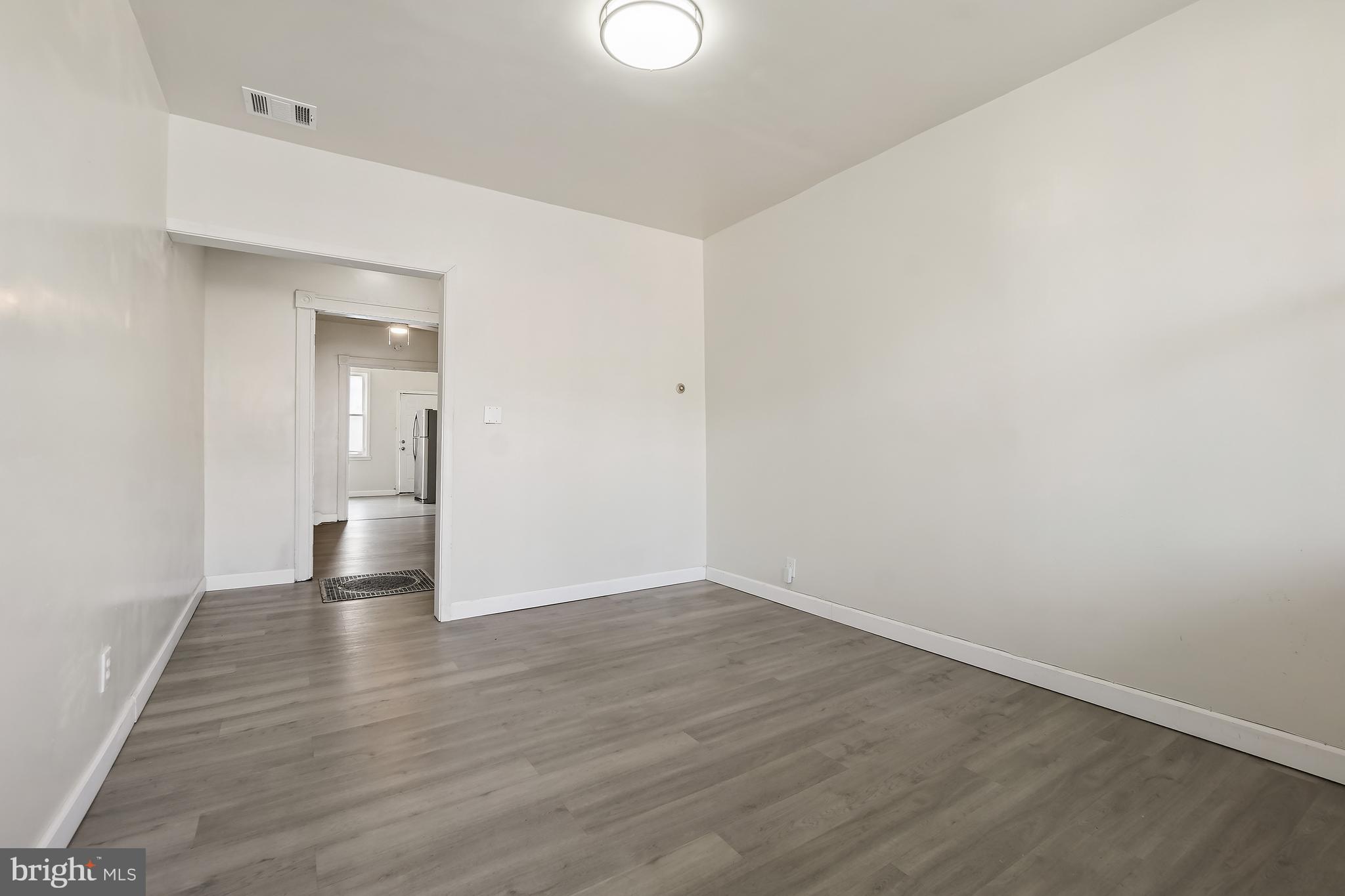 BROADWAY EAST - Residential