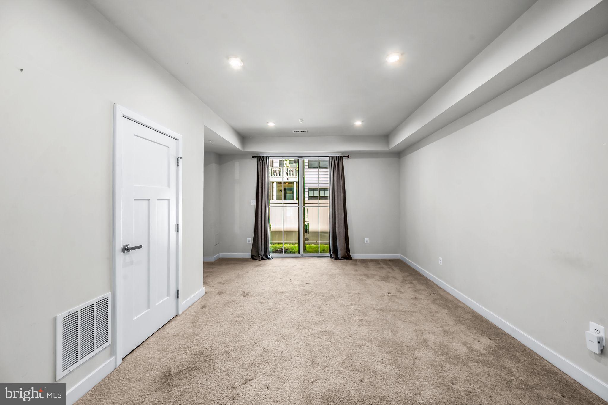 TANYARD SHORES - Residential