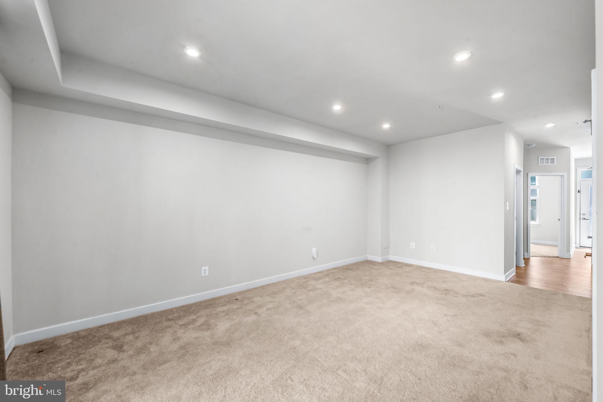 TANYARD SHORES - Residential