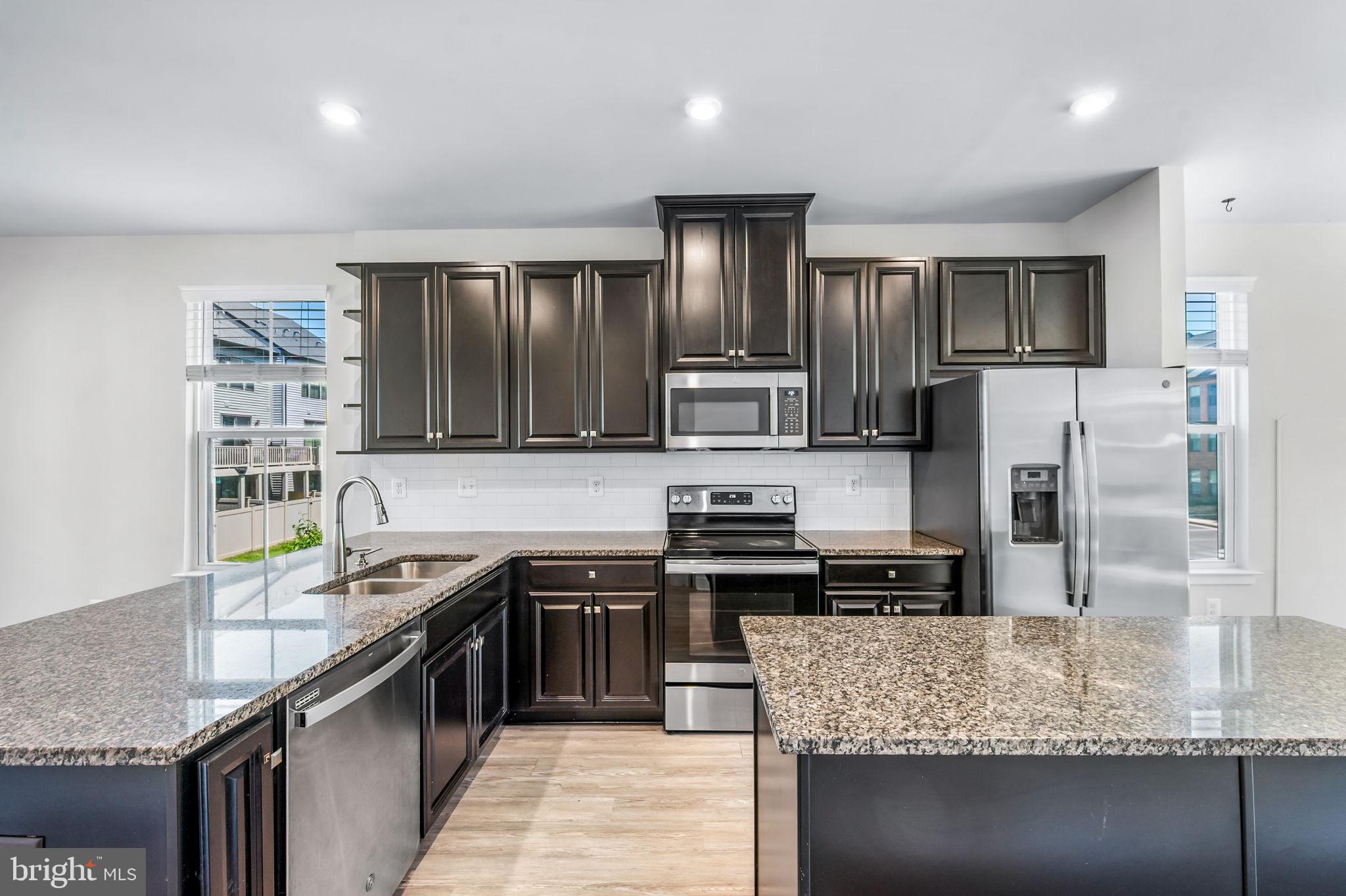 TANYARD SHORES - Residential