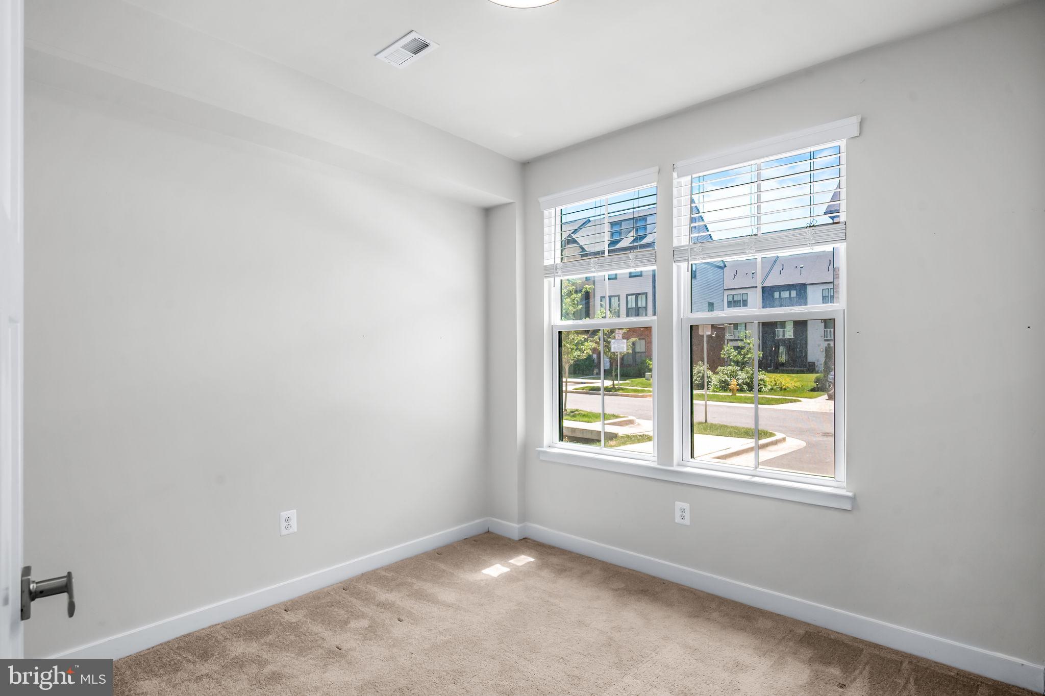 TANYARD SHORES - Residential