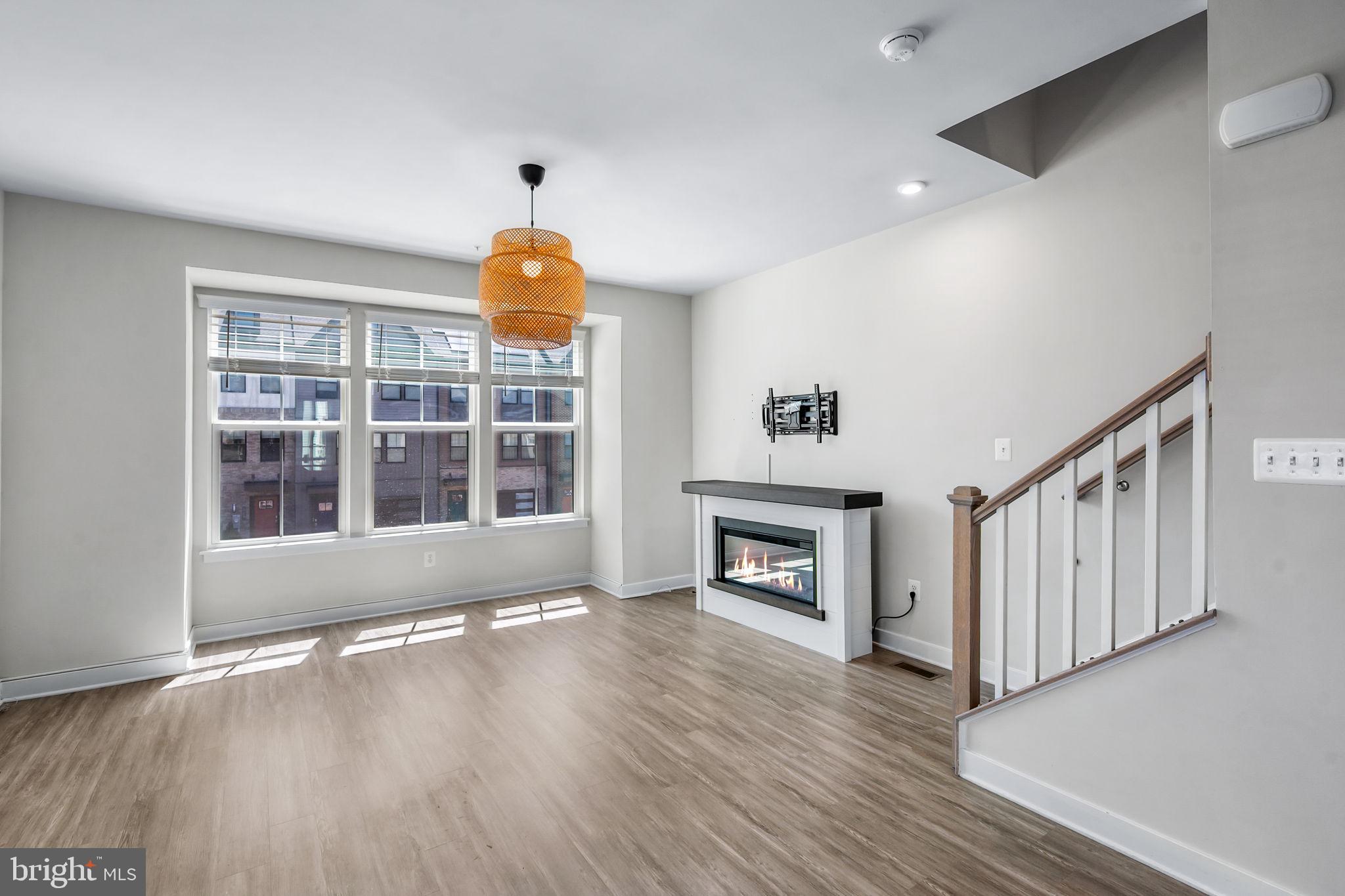 TANYARD SHORES - Residential