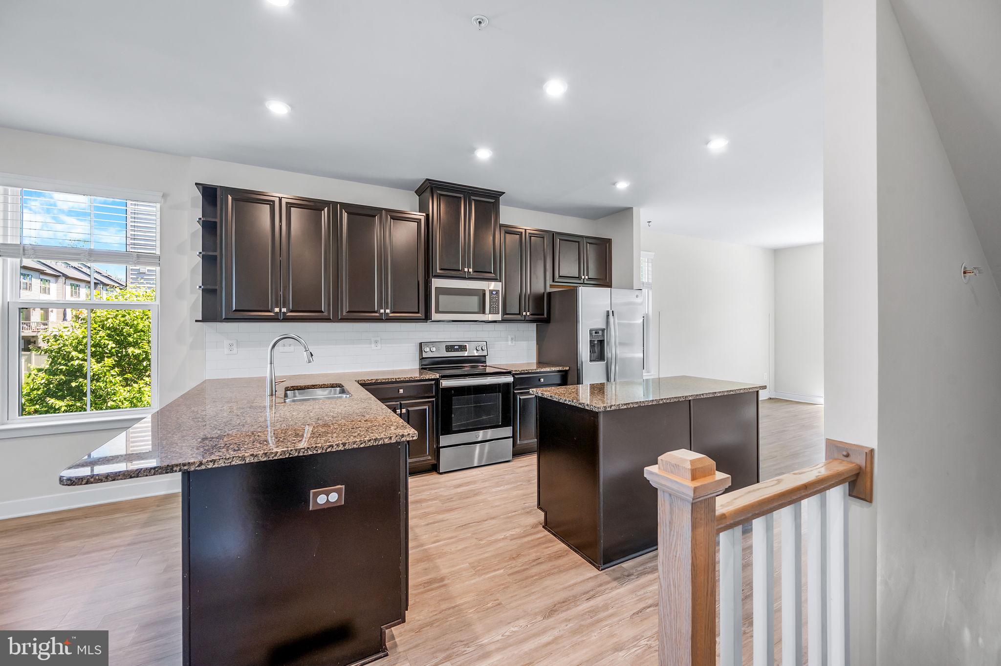 TANYARD SHORES - Residential