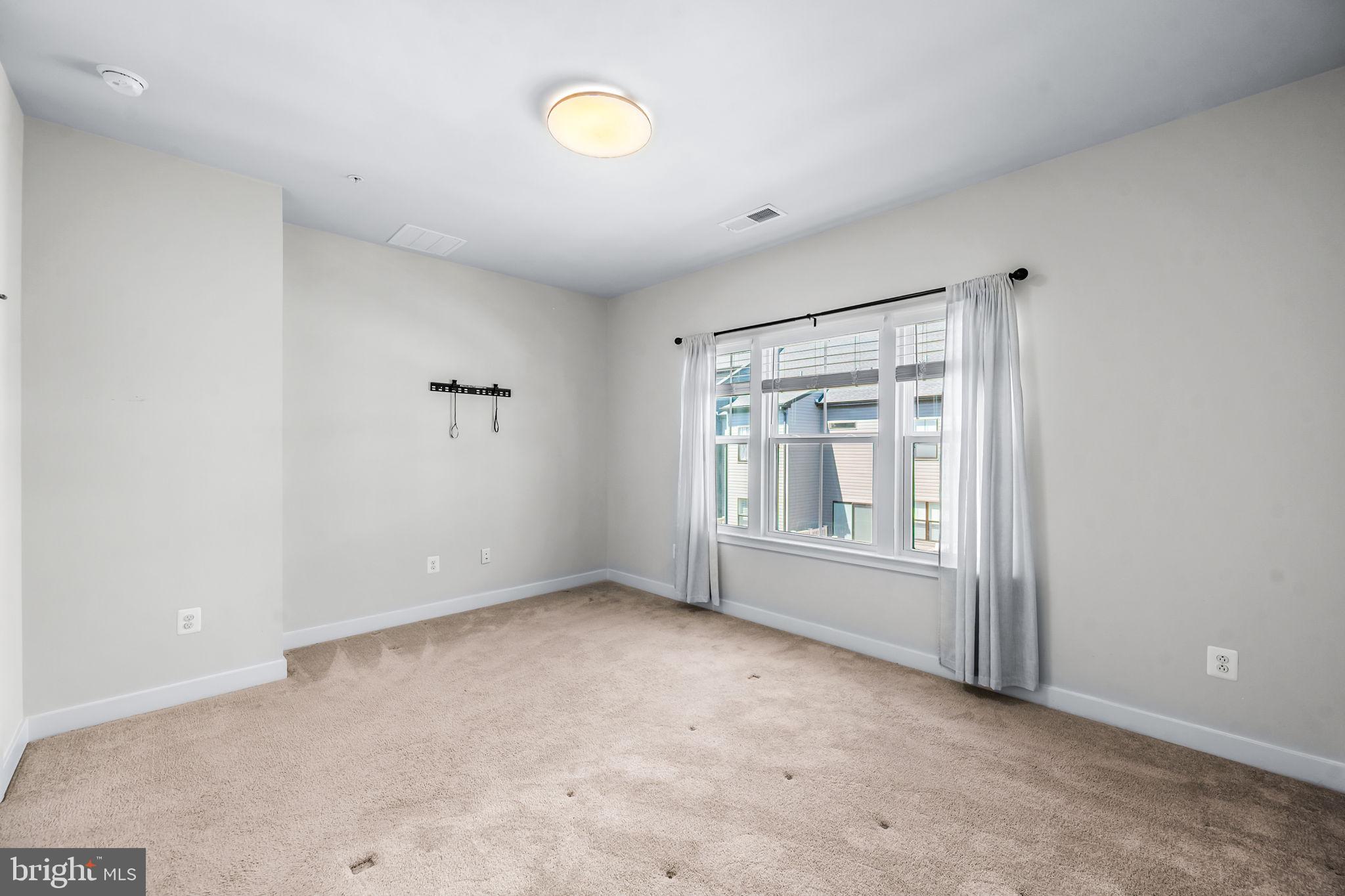 TANYARD SHORES - Residential