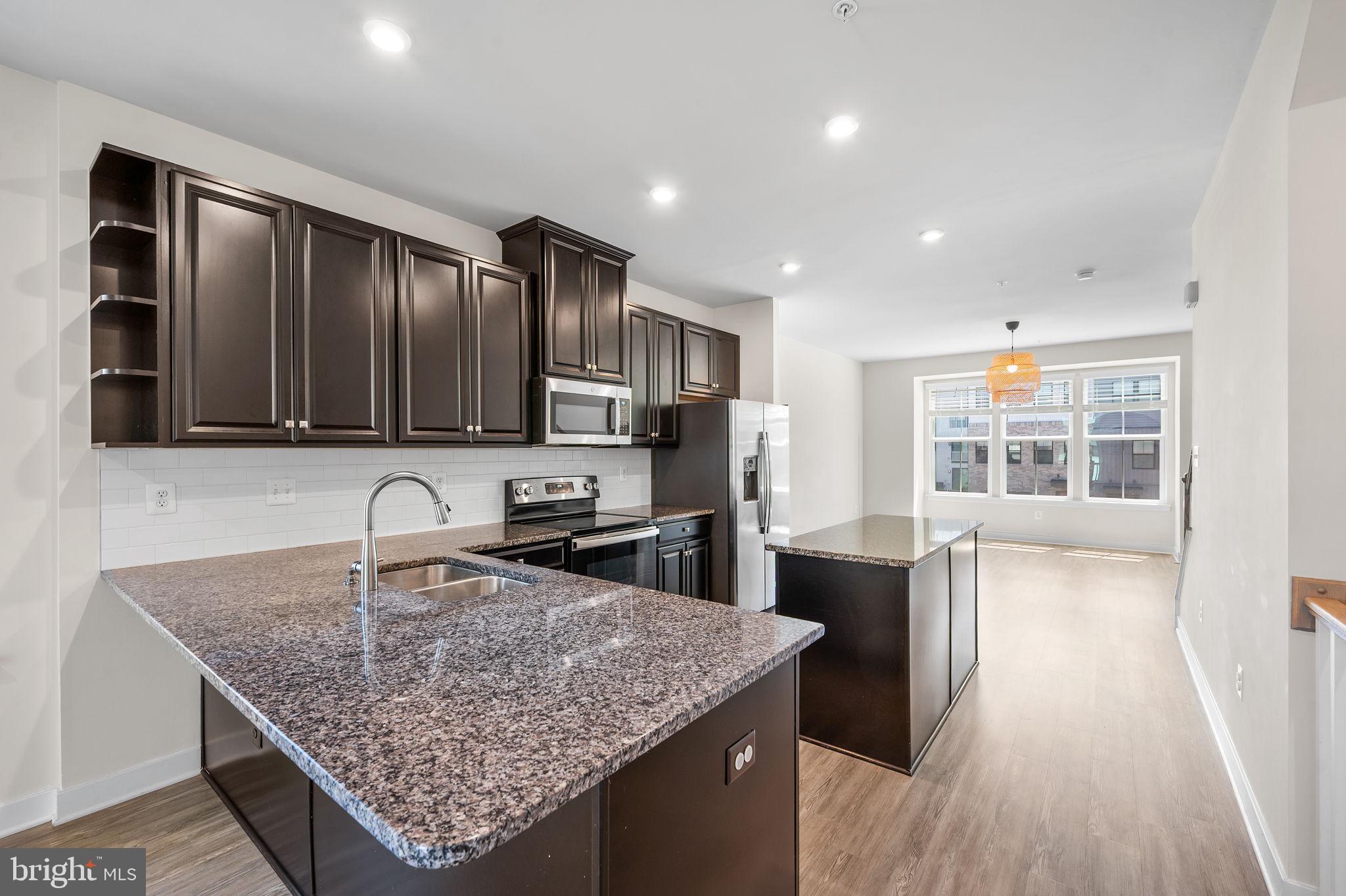 TANYARD SHORES - Residential