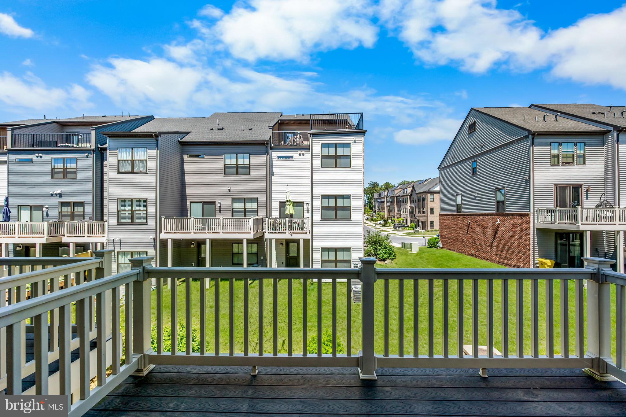 TANYARD SHORES - Residential