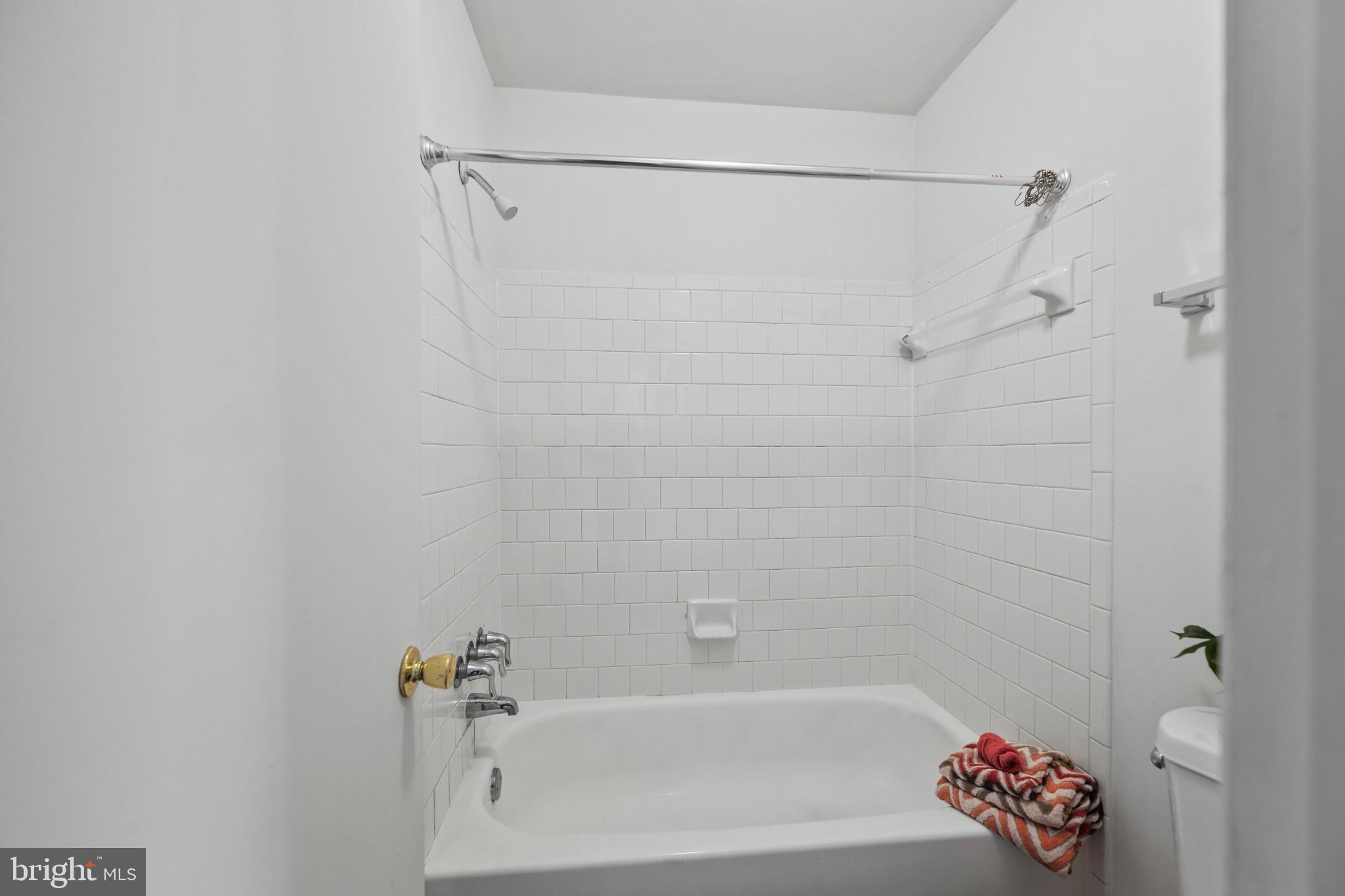 MARBURY VILLAGE - PLAT T - Residential