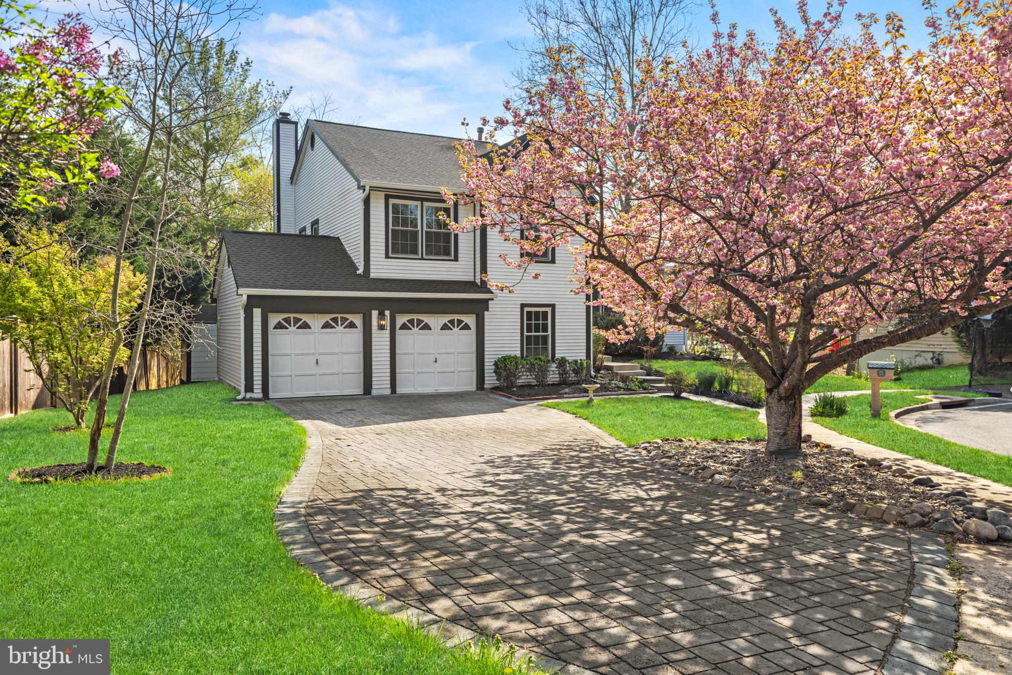 HUNTERS TRACE - Residential