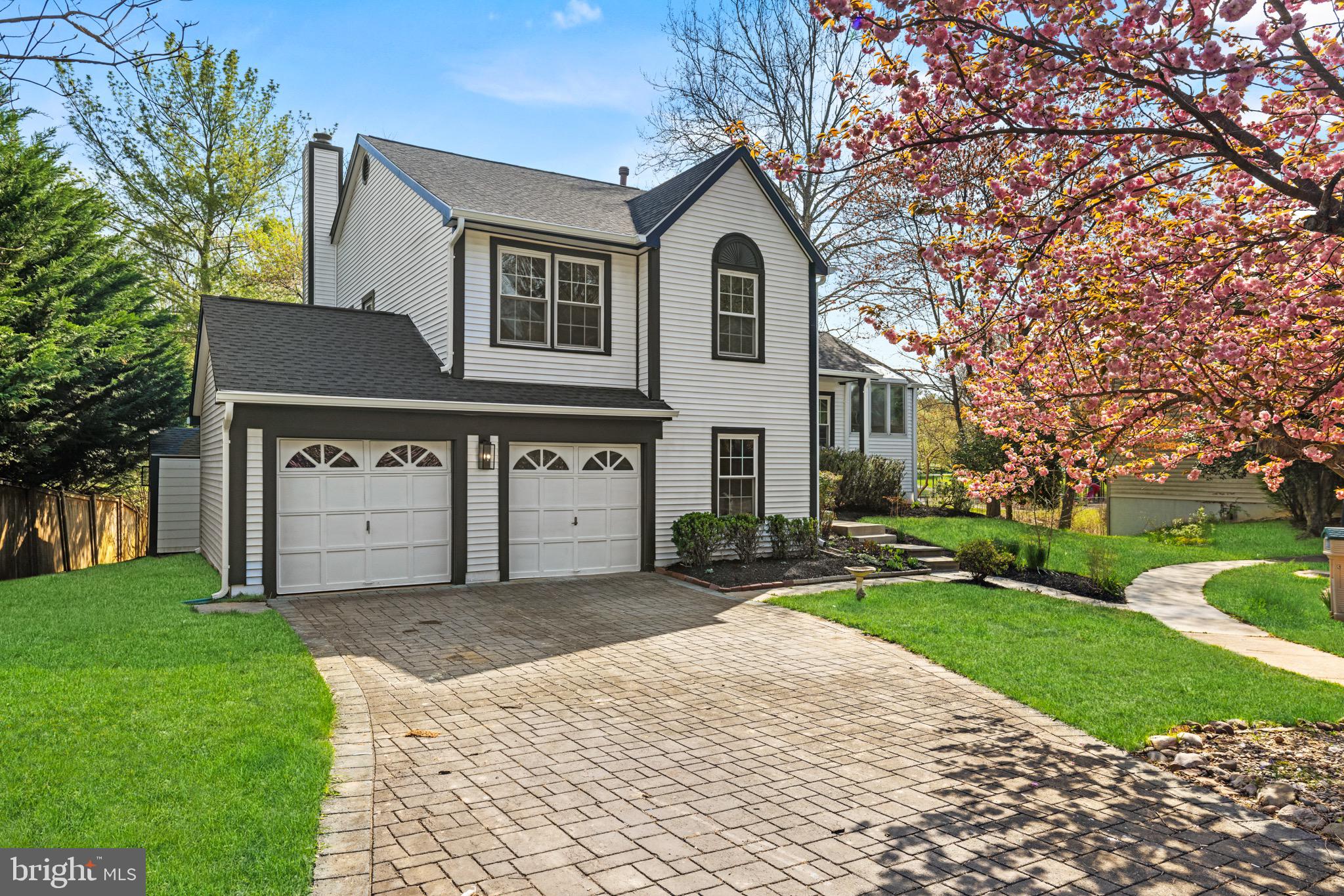 HUNTERS TRACE - Residential