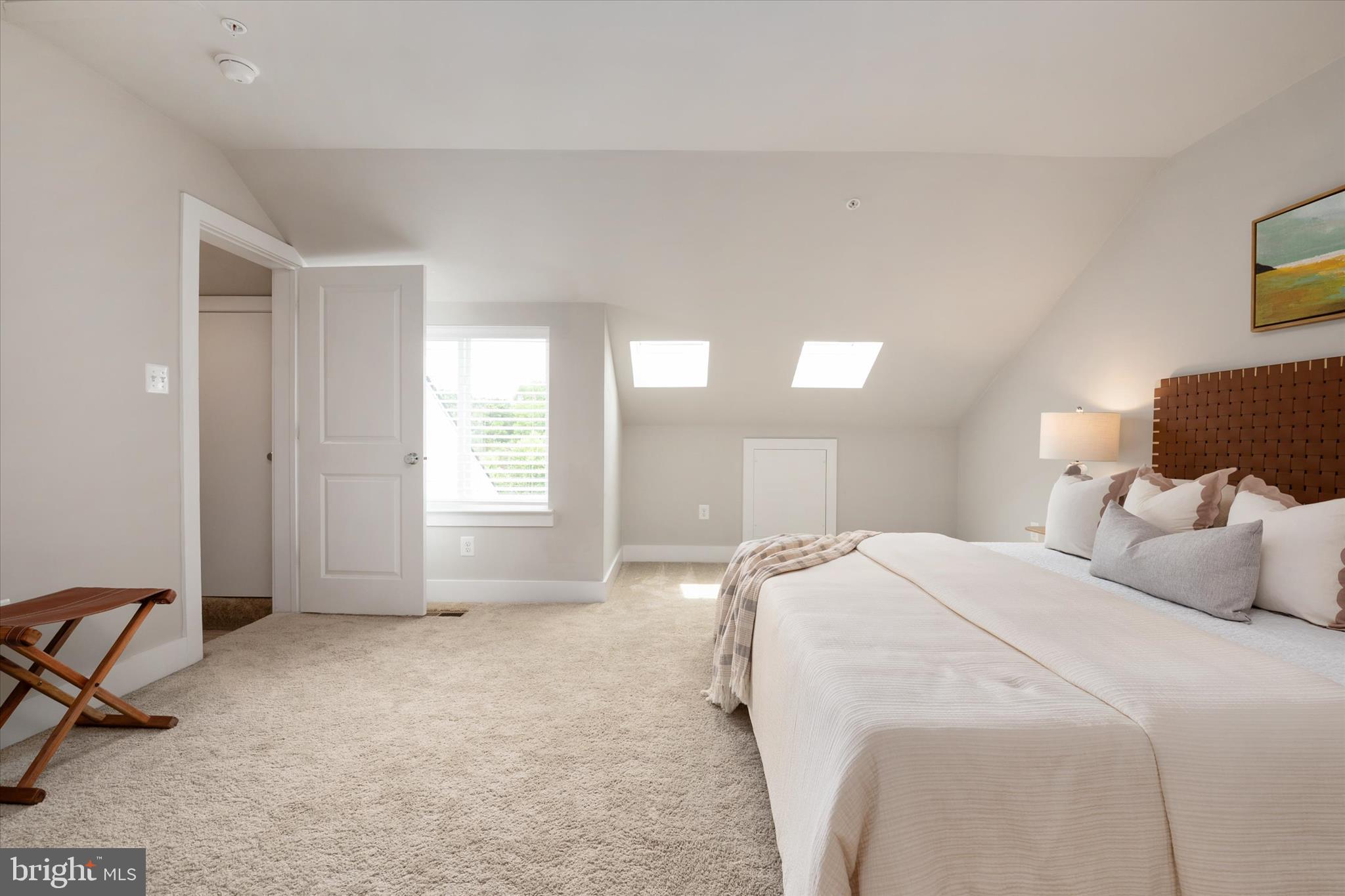 PRIMROSE HILL - Residential