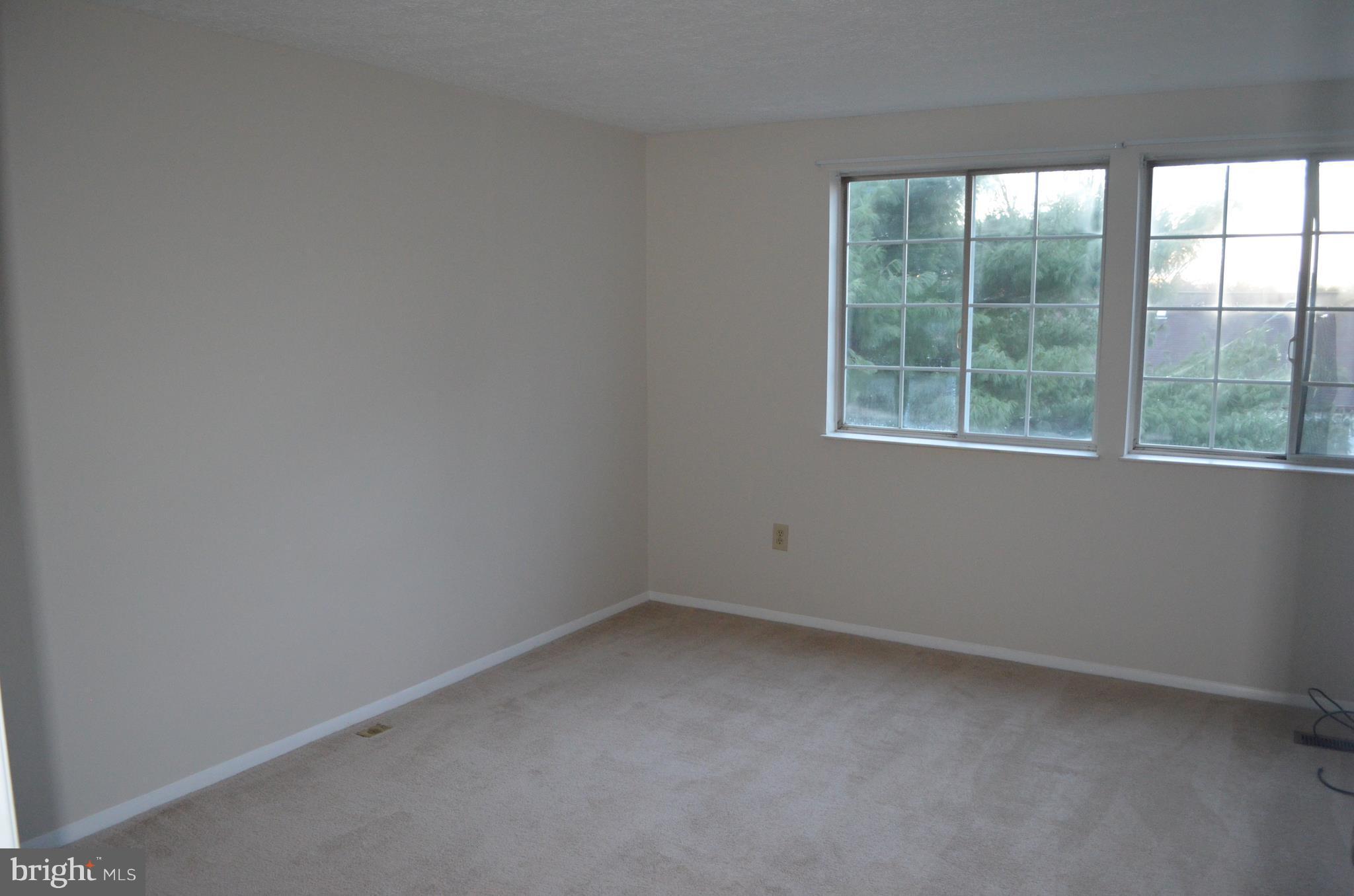 PARK OVERLOOK - Residential Lease