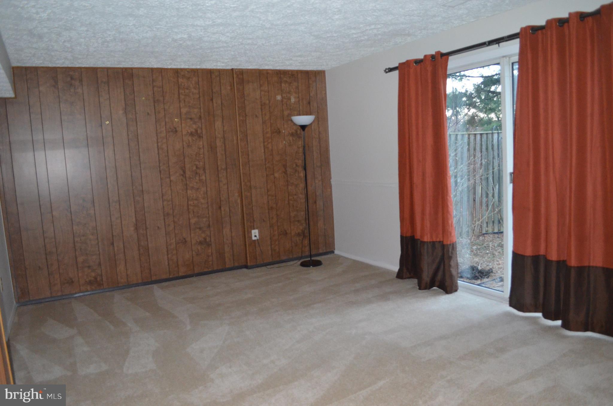 PARK OVERLOOK - Residential Lease