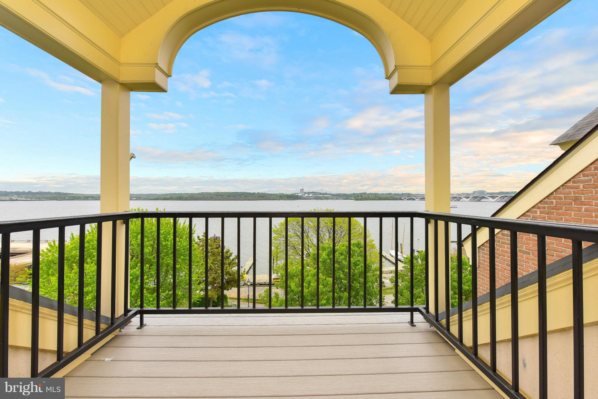 HARBORSIDE - Residential