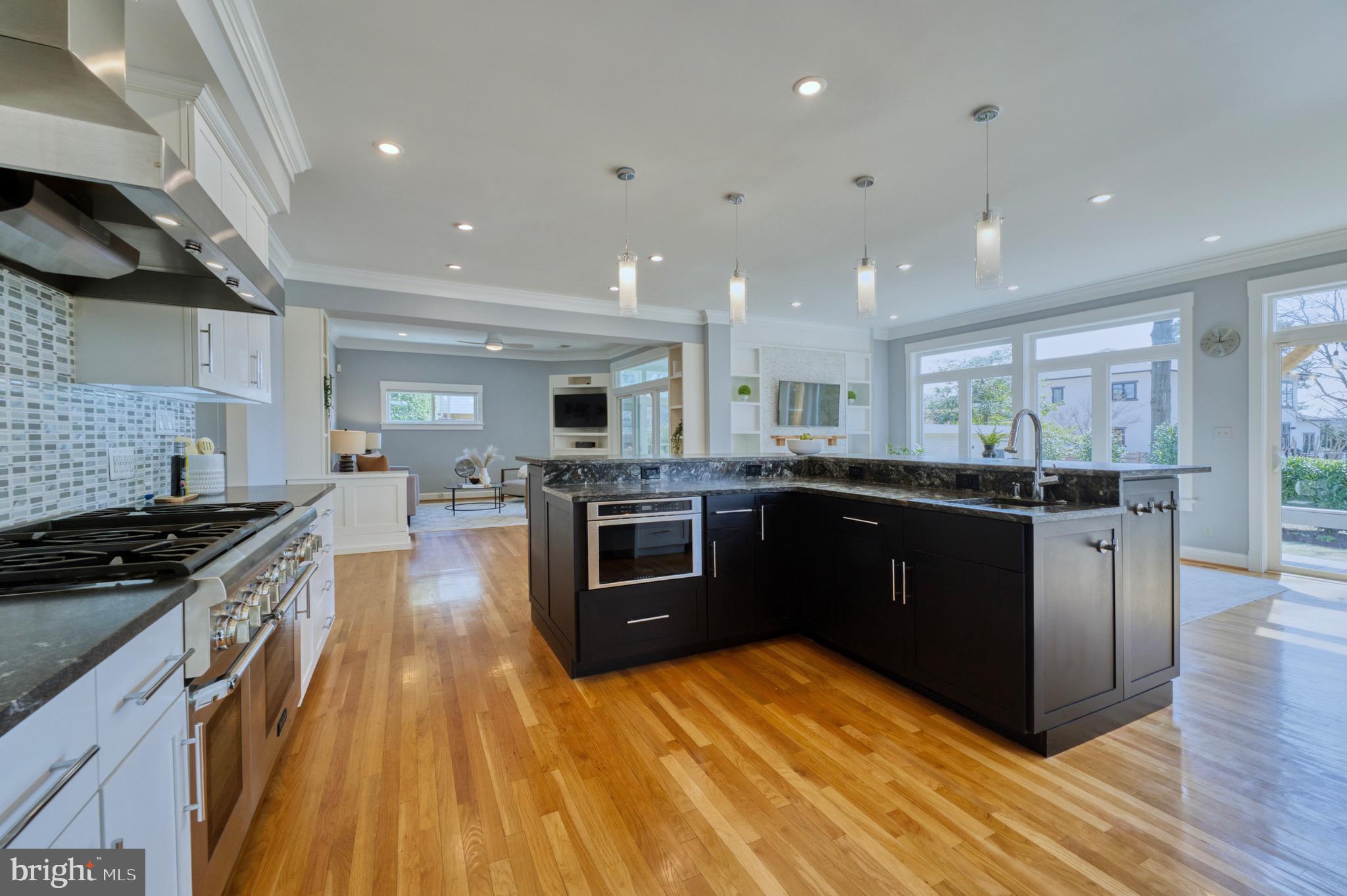 ROSEMONT - Residential