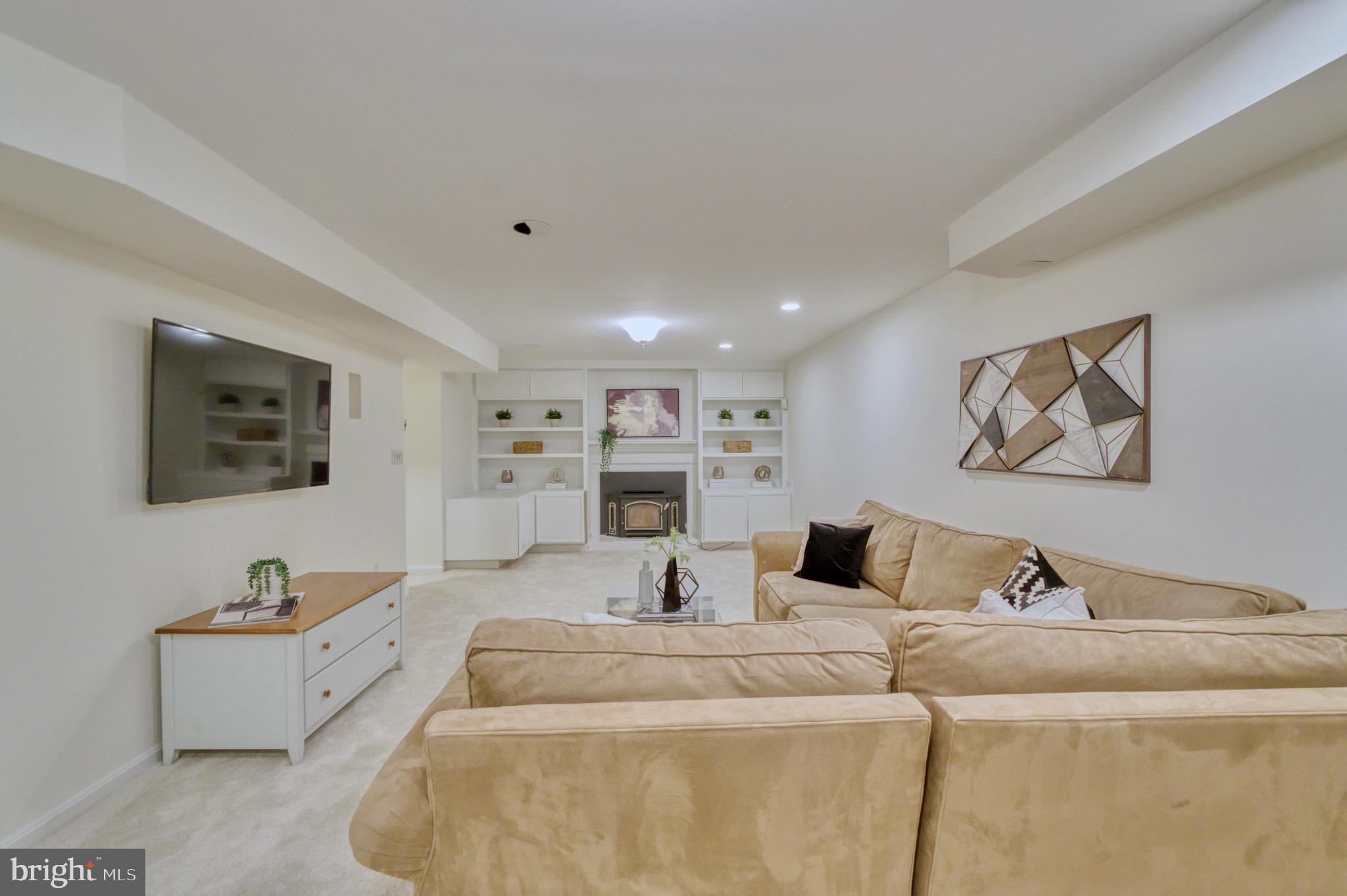 ROSEMONT - Residential