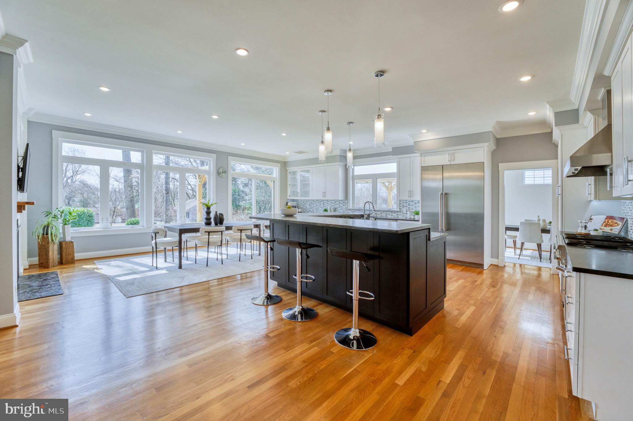 ROSEMONT - Residential
